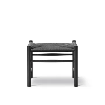 Sgabello J16 - Nero-querciaplaccata nera - Fredericia Furniture