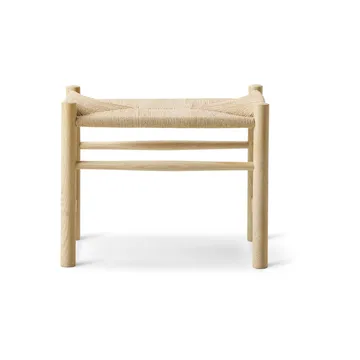 Sgabello J16 - Quercia saponata naturale - Fredericia Furniture