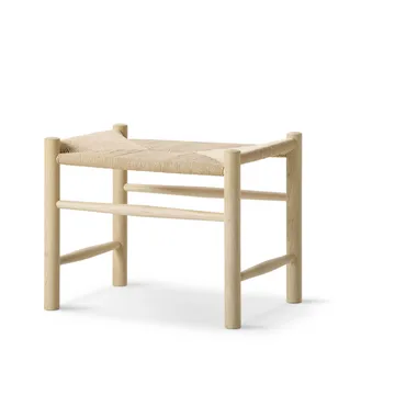 Sgabello J16 - Quercia saponata naturale - Fredericia Furniture