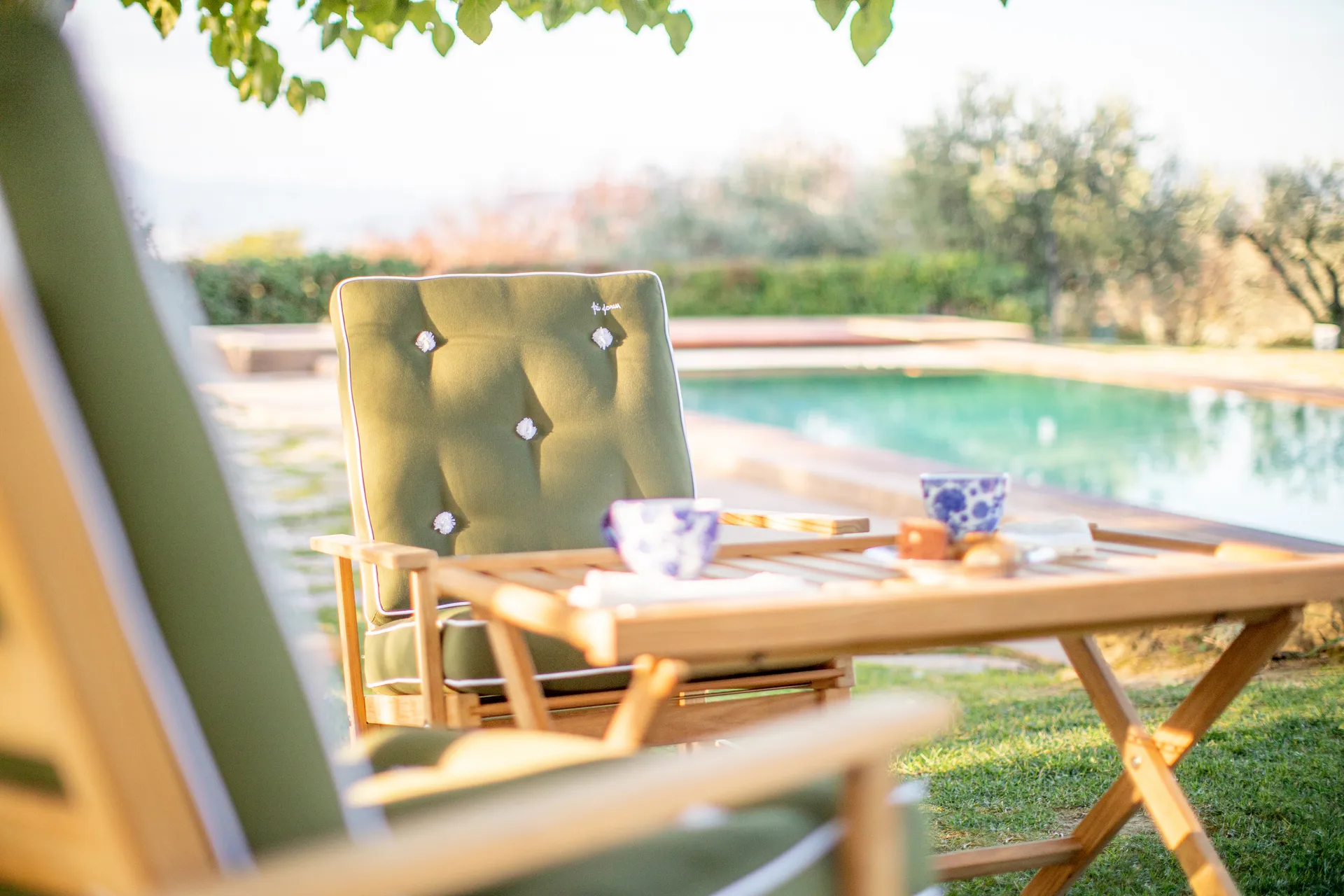 60 tavolino a vassoio, Teak, 59x94 cm Fri Form