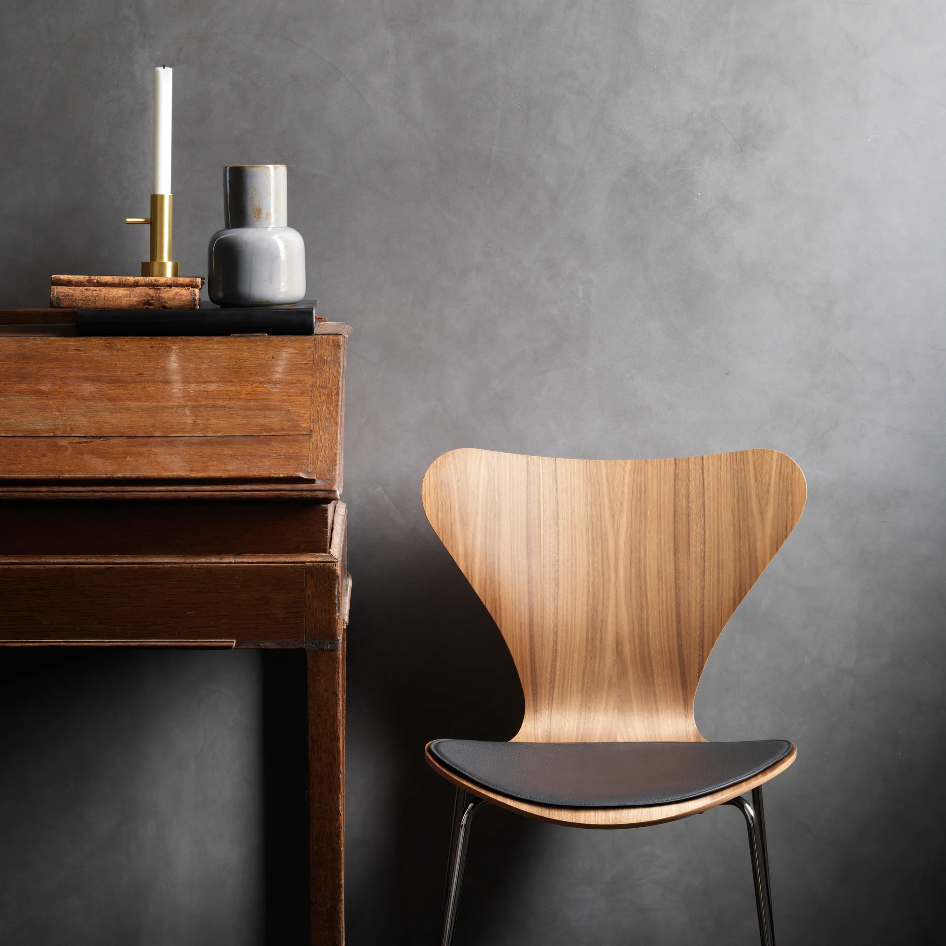 Cuscino per sedia Series 7 in pelle, Nero Fritz Hansen