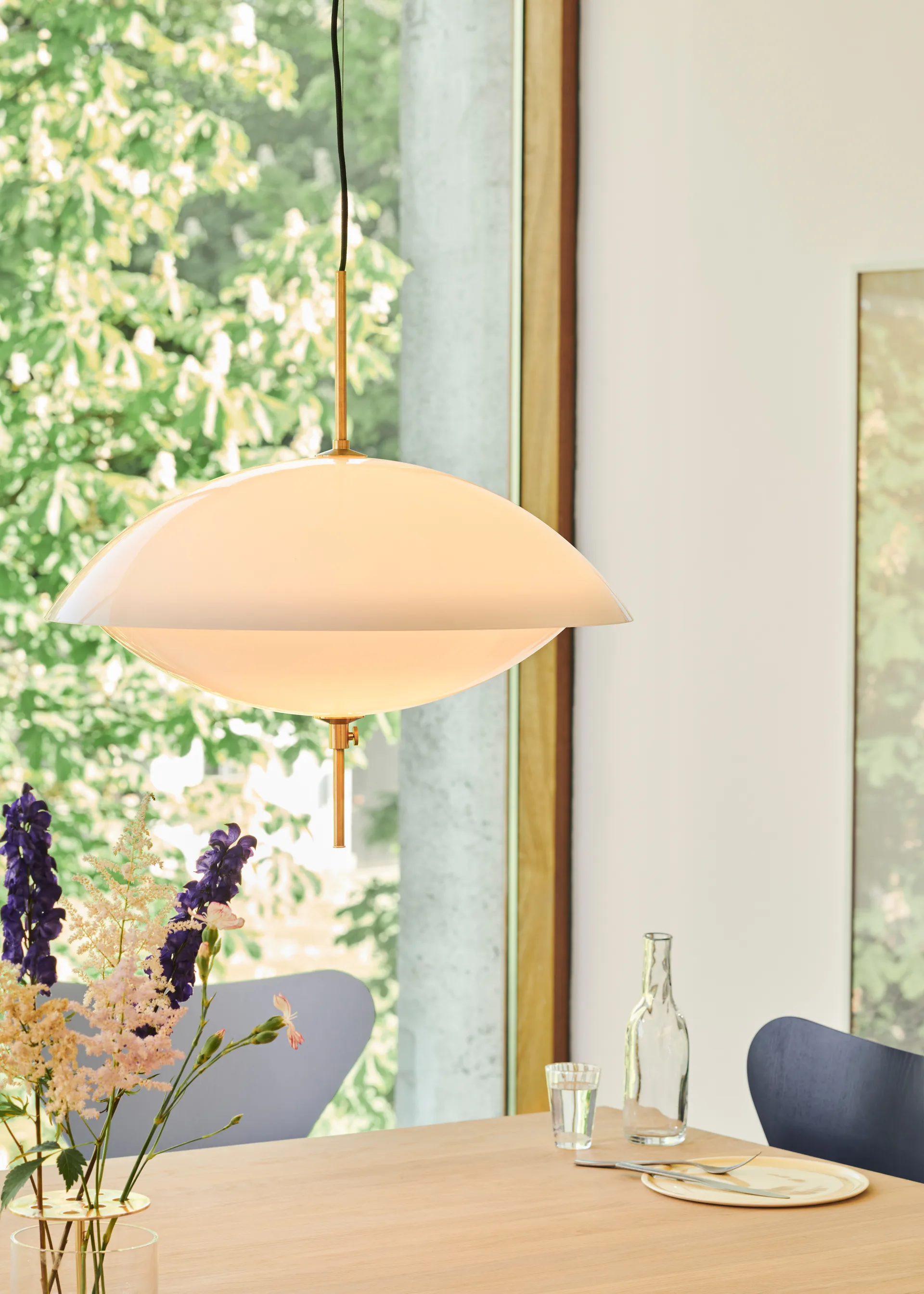 Lampada a sospensione Clam, Ø 55 cm
​ Fritz Hansen