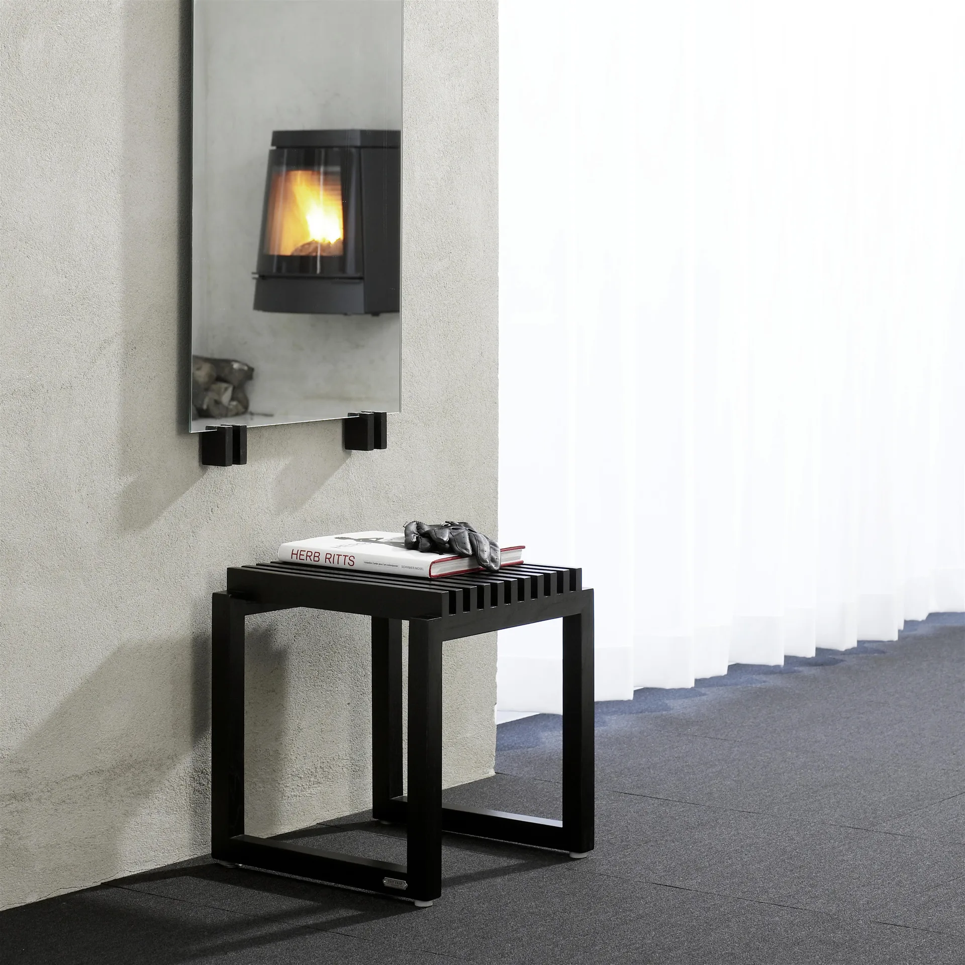 Sgabello Cutter, Rovere verniciato nero Fritz Hansen