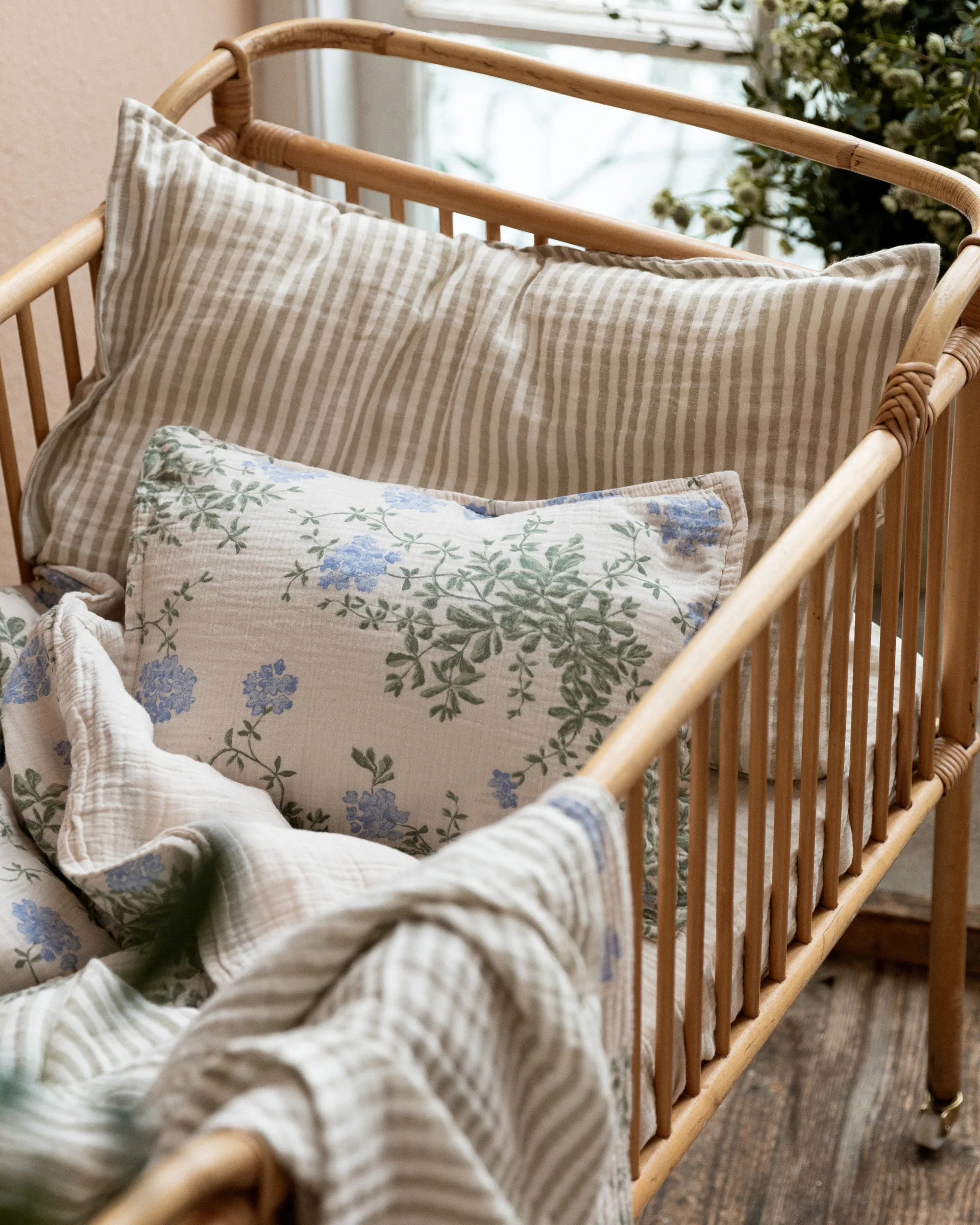 Completo letto Plumbago Muslin junior, 100x140 cm/40x60 cm Garbo&Friends