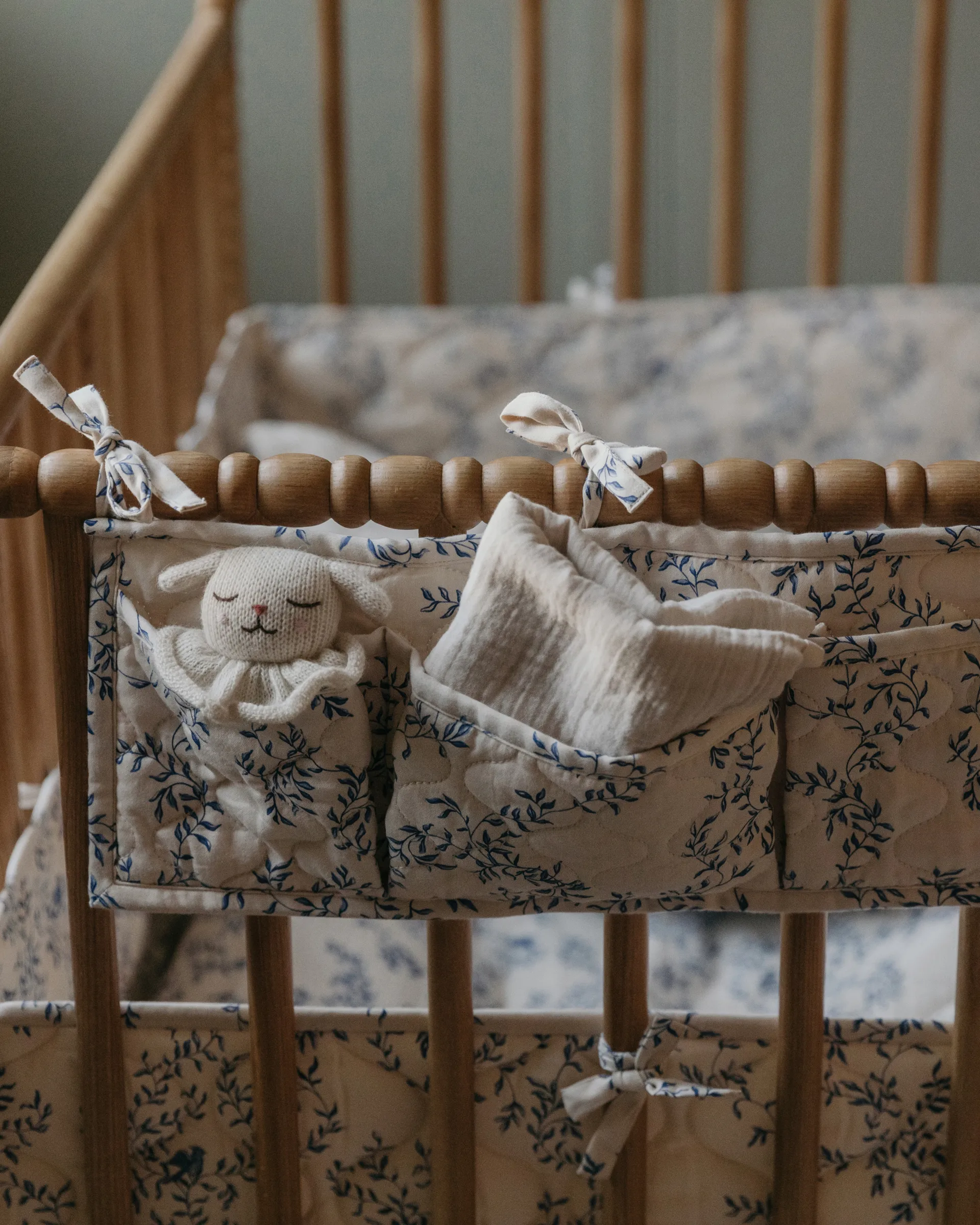 Tasca per letto trapuntata Jardim Satin , 18x43 cm Garbo&Friends