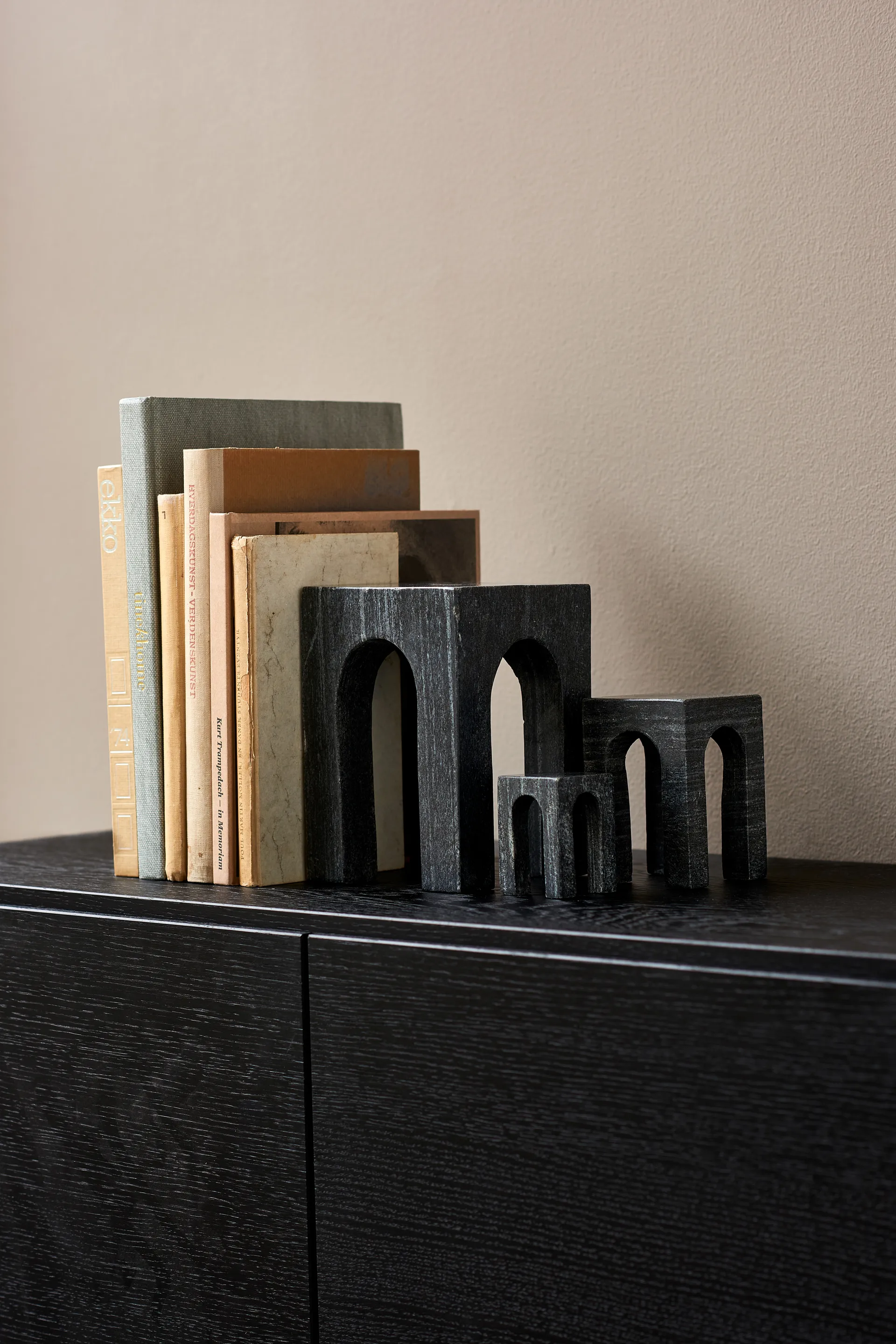 Fermalibro Arkis 3 pezzi, Nero Gejst