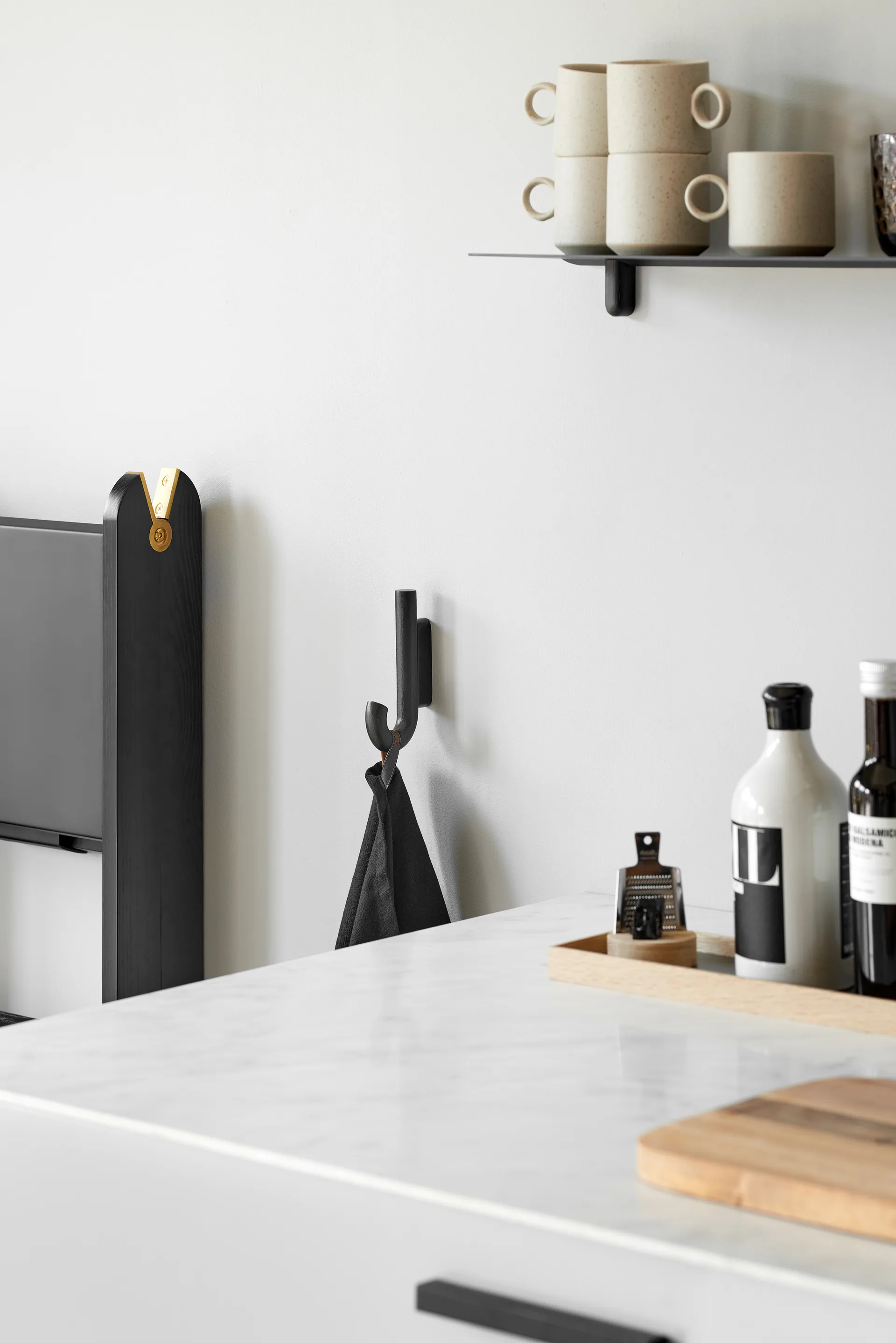 Gancio Hook mini, 13,3 cm, Rovere nero, nero Gejst