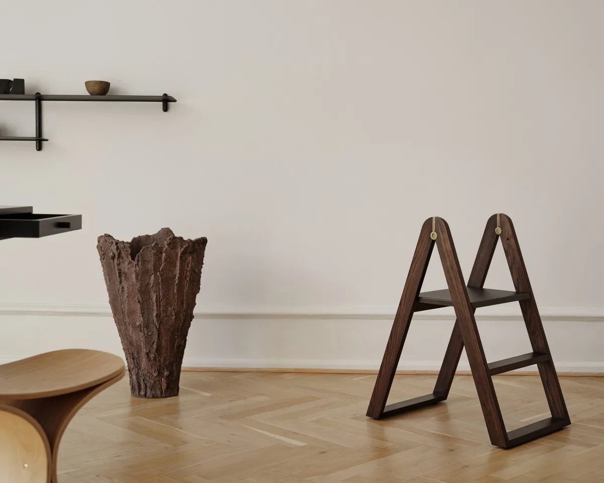 Scala a gradini Reech, Frassino scuro Gejst