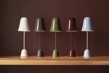 Blåklockan lampada da tavolo - Winröd (rosso), Ø16xH50 cm - Globen Lighting