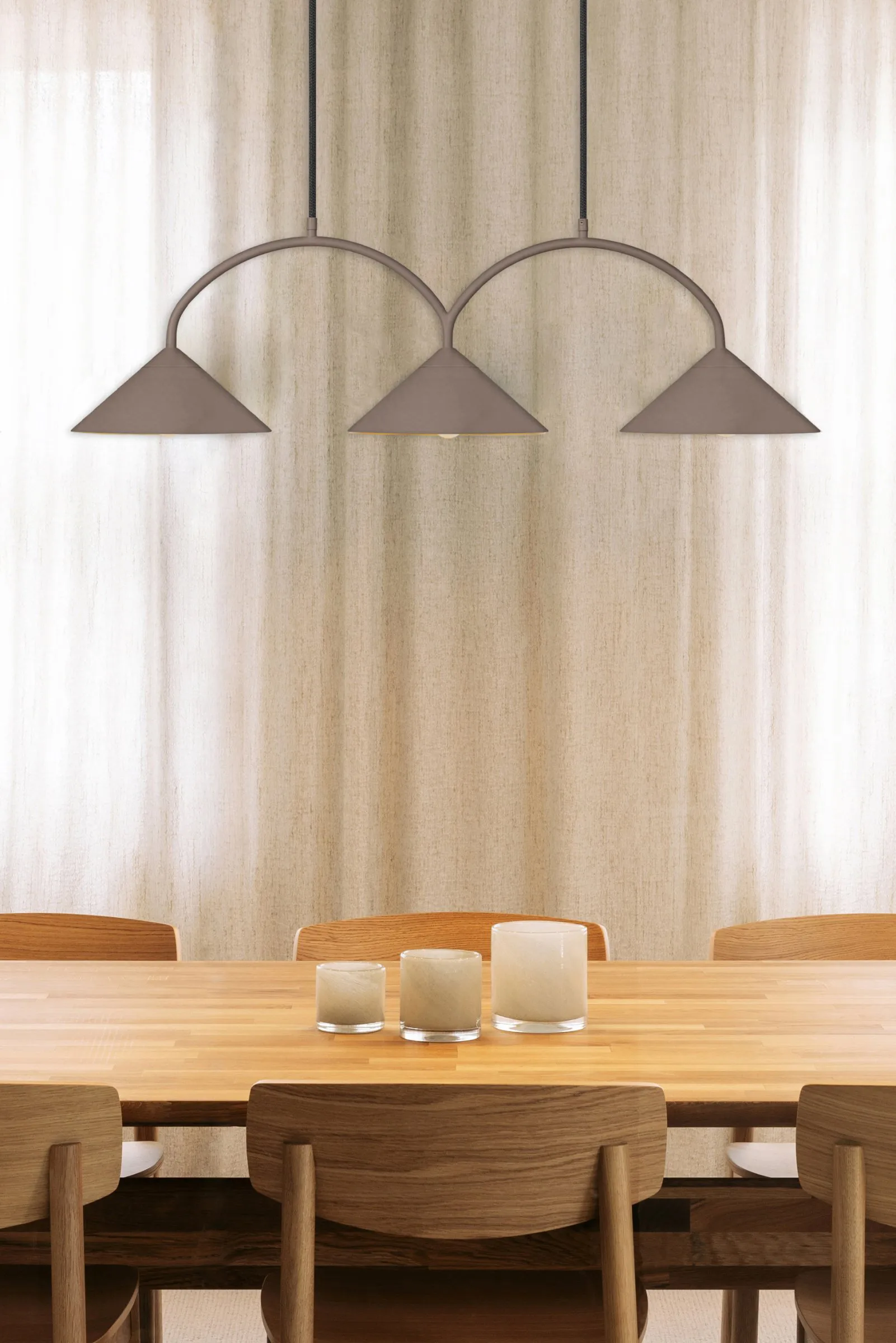 Lampada a sospensione Curve 3, Mocha Globen Lighting