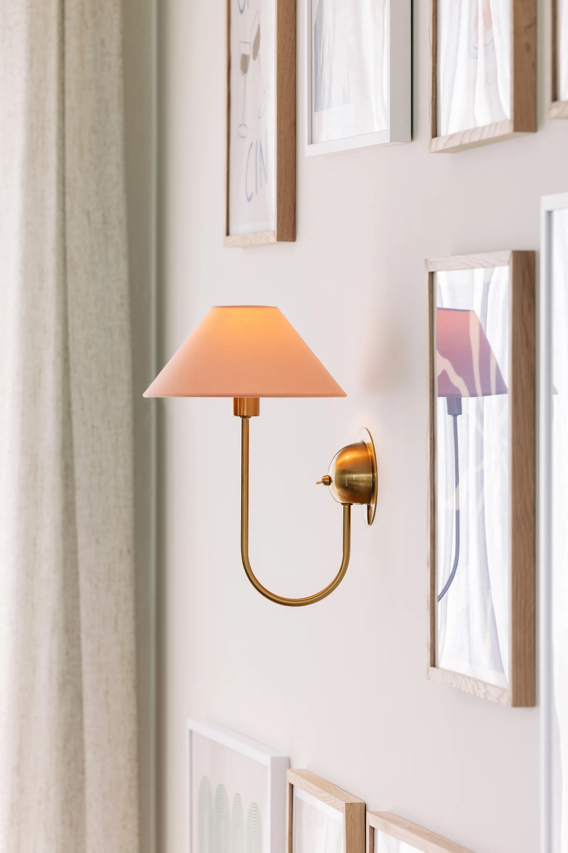 Lampada da parete Iris, Blush Globen Lighting
