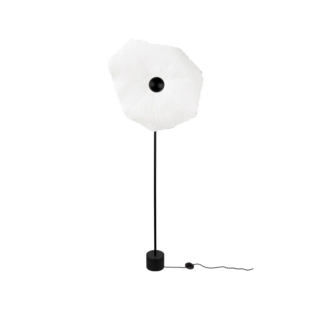 Lampada da pavimento Tropez, colore naturale, base nera Globen Lighting