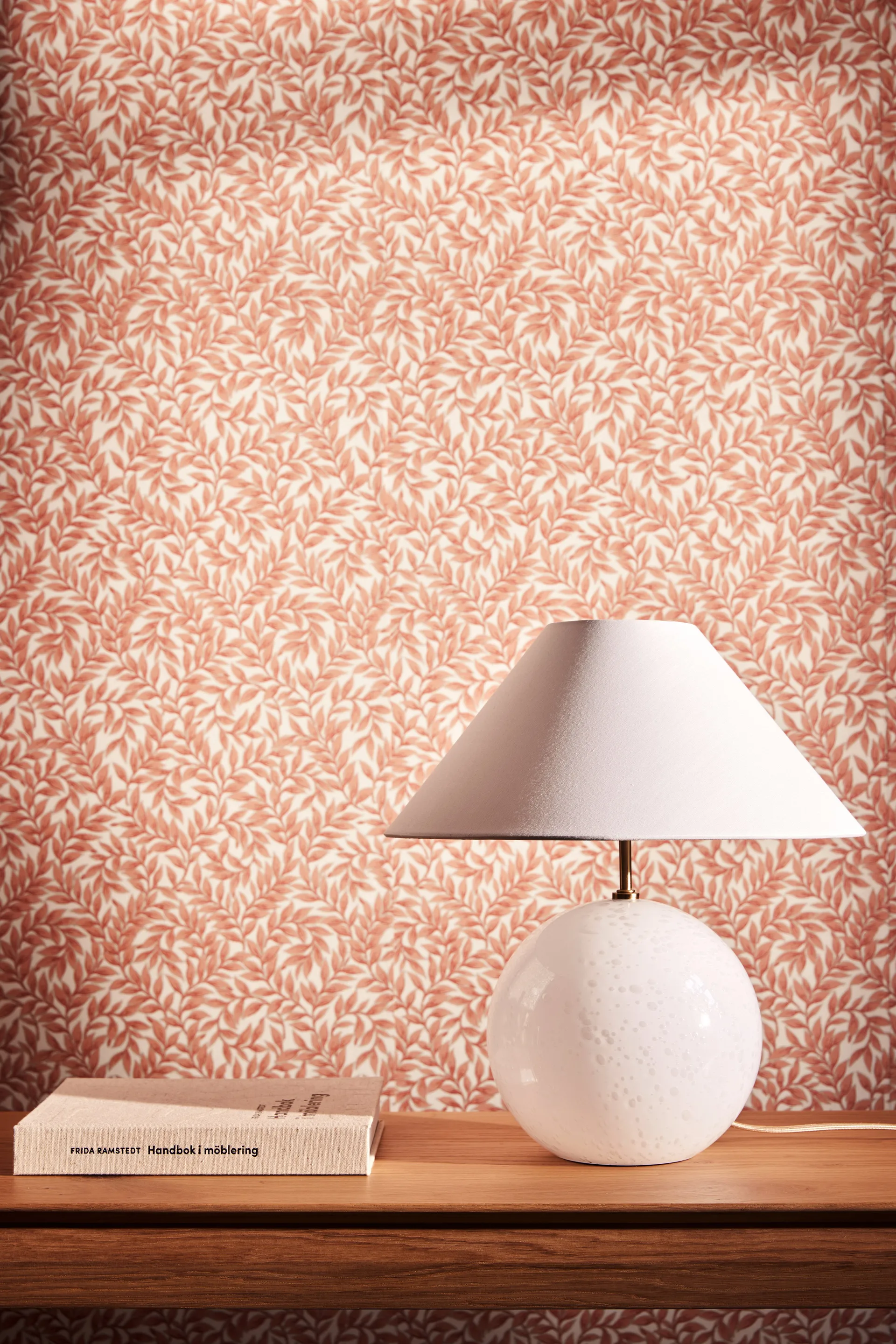 Lampada da tavolo 39 cm Iris 35, Bianco Globen Lighting