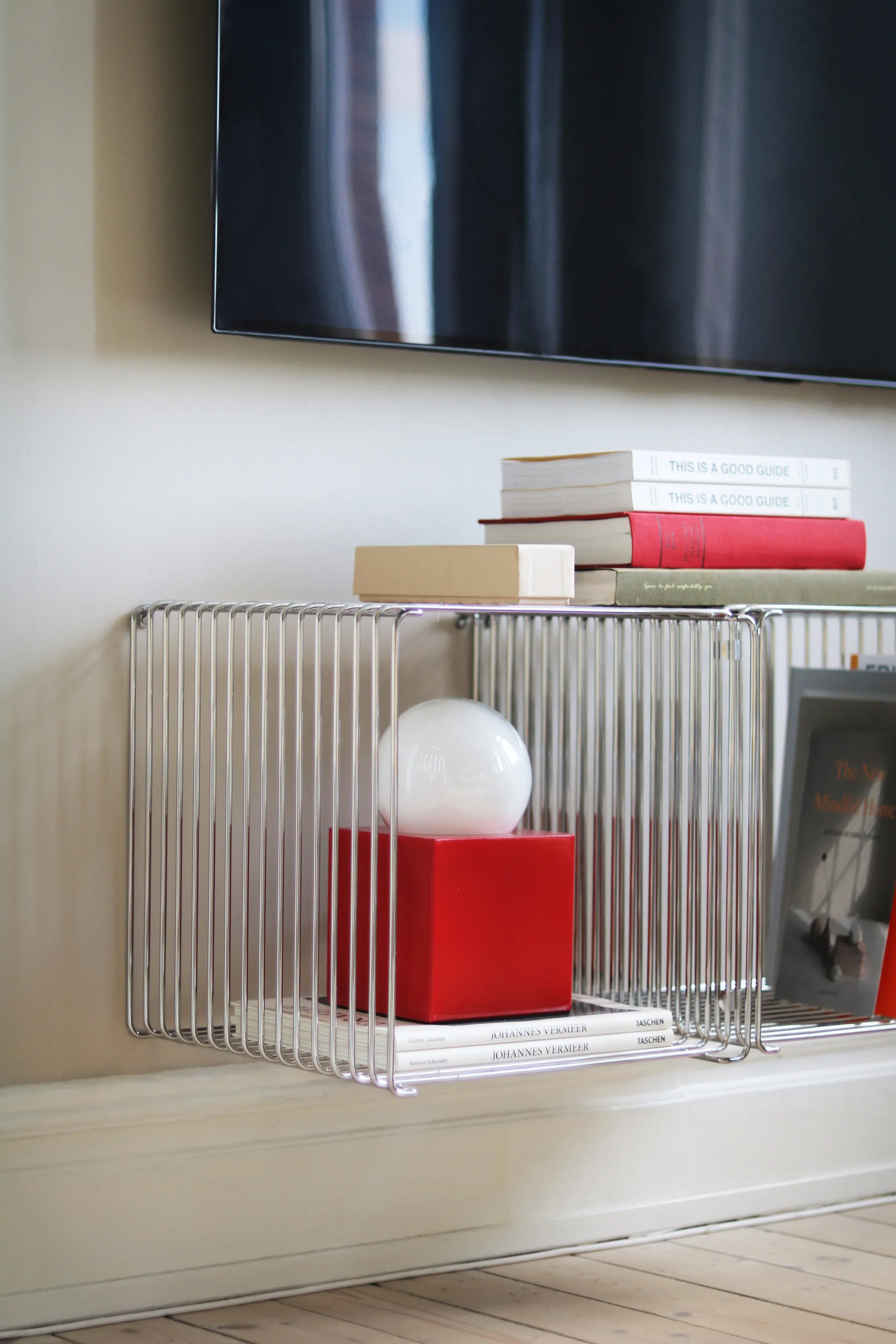 Lampada da tavolo Bob 14, Rosso Globen Lighting