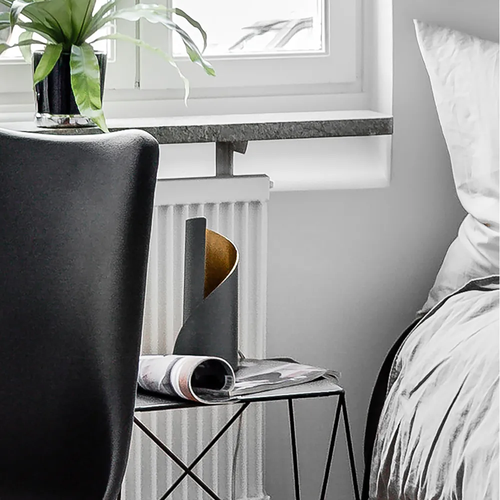 Lampada da tavolo Eternity, rosa/ottone Globen Lighting