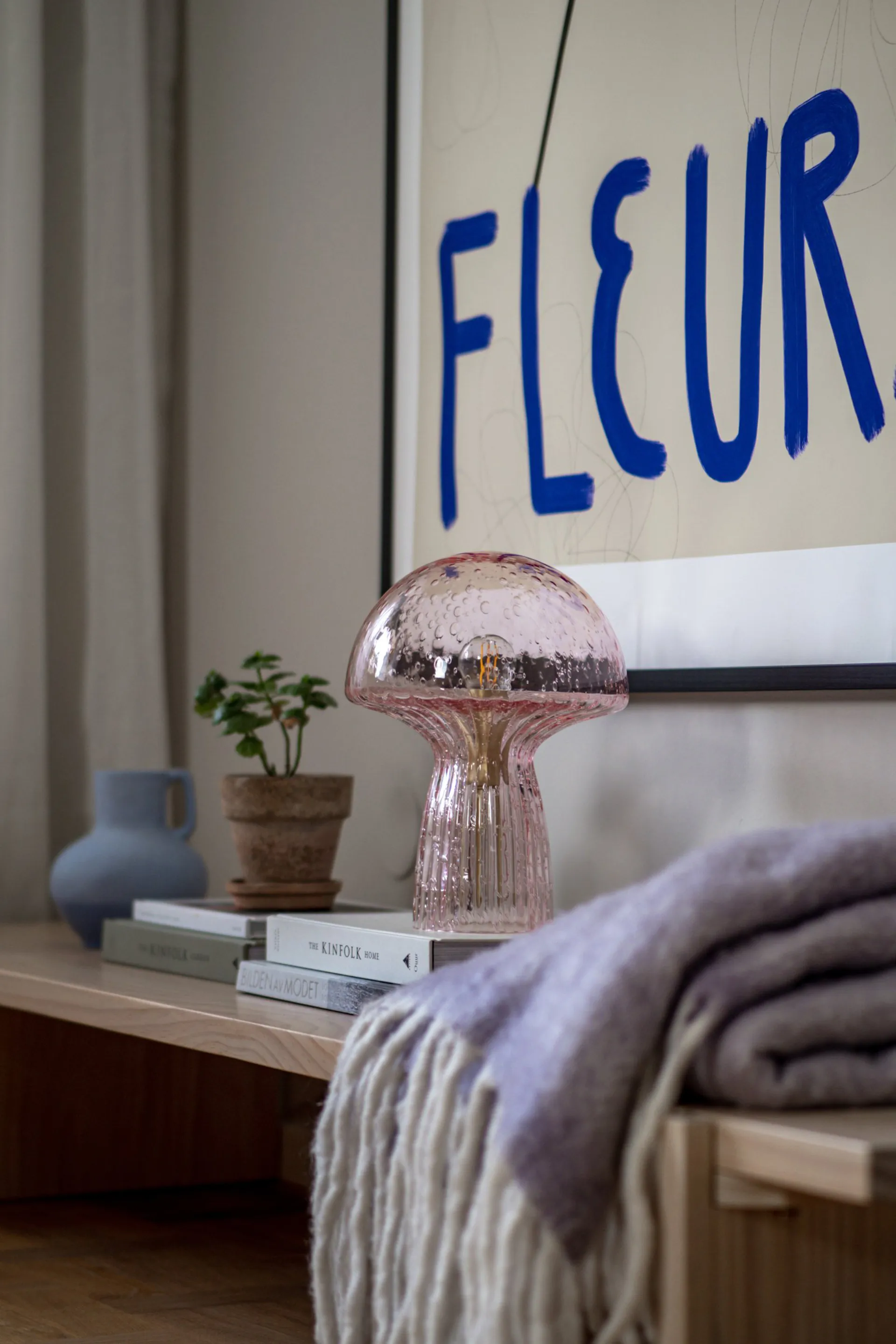 Lampada da tavolo Fungo Special Edition Rosa, Ø22 cm H30 cm Globen Lighting