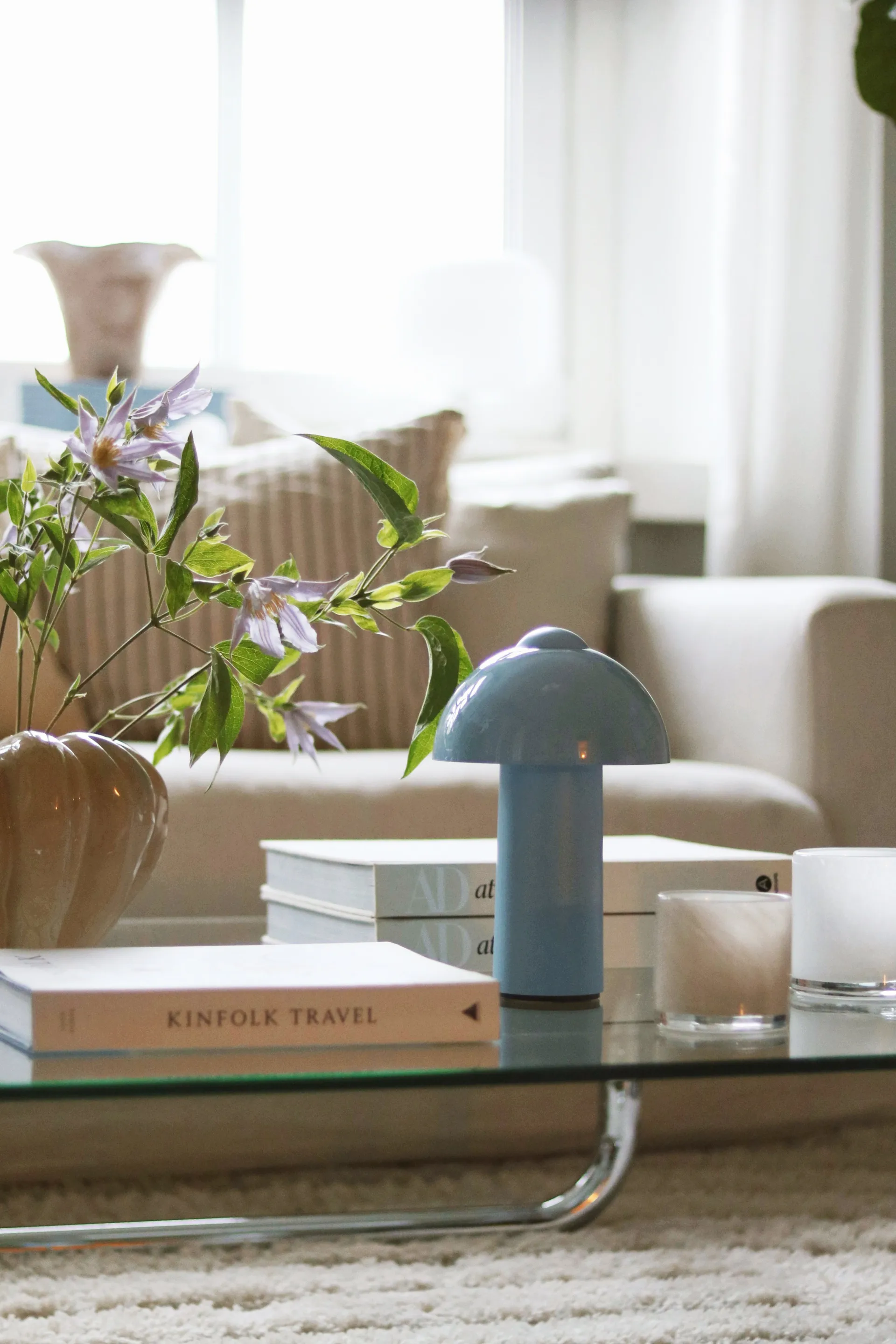 Lampada da tavolo portatile Buddy, Azzurro chiaro Globen Lighting