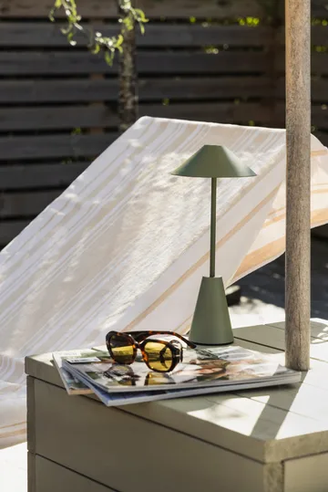 Lampada da tavolo portatile Cannes 32 - Verde muschio - Globen Lighting