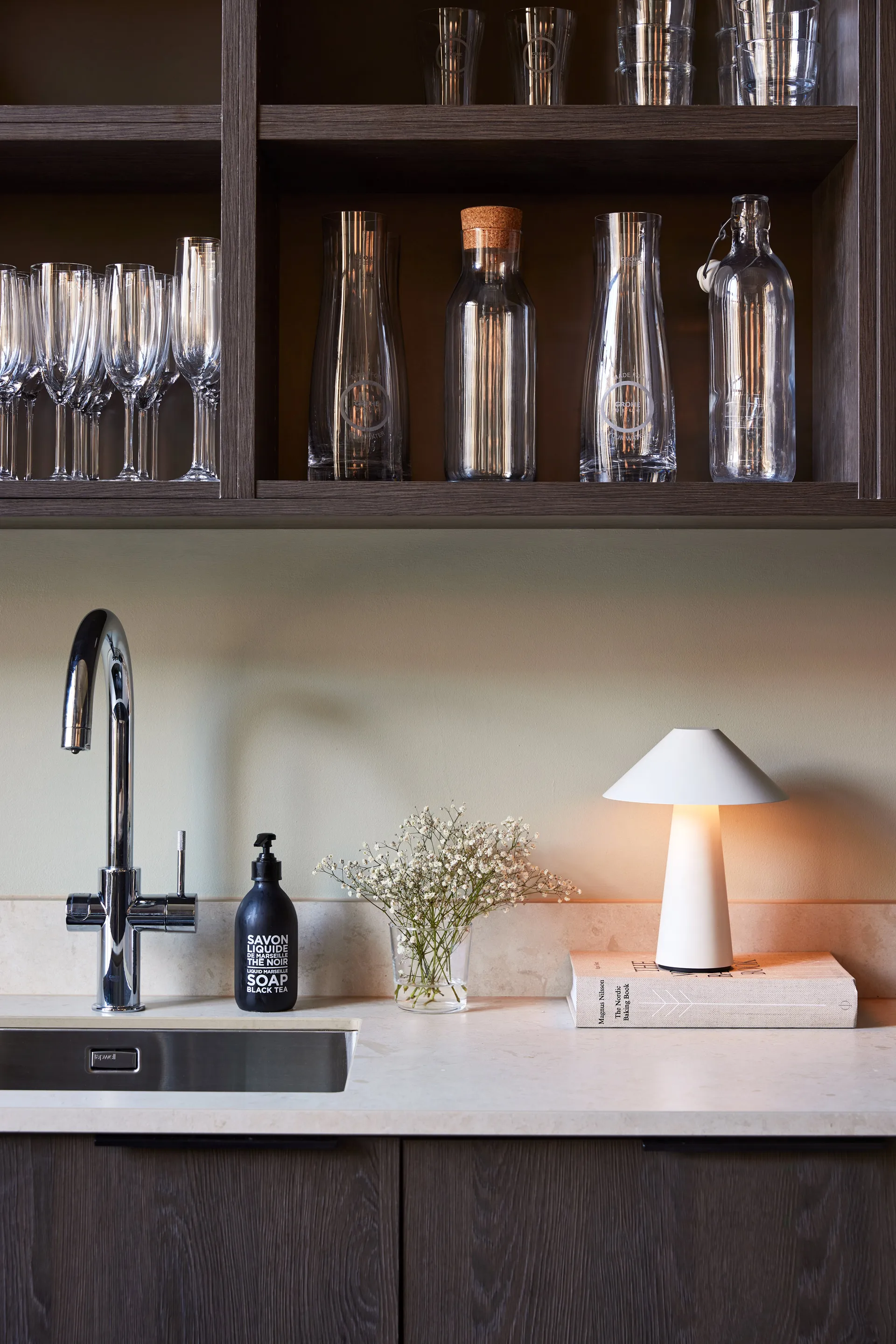 Lampada da tavolo portatile Cannes, Bianco Globen Lighting