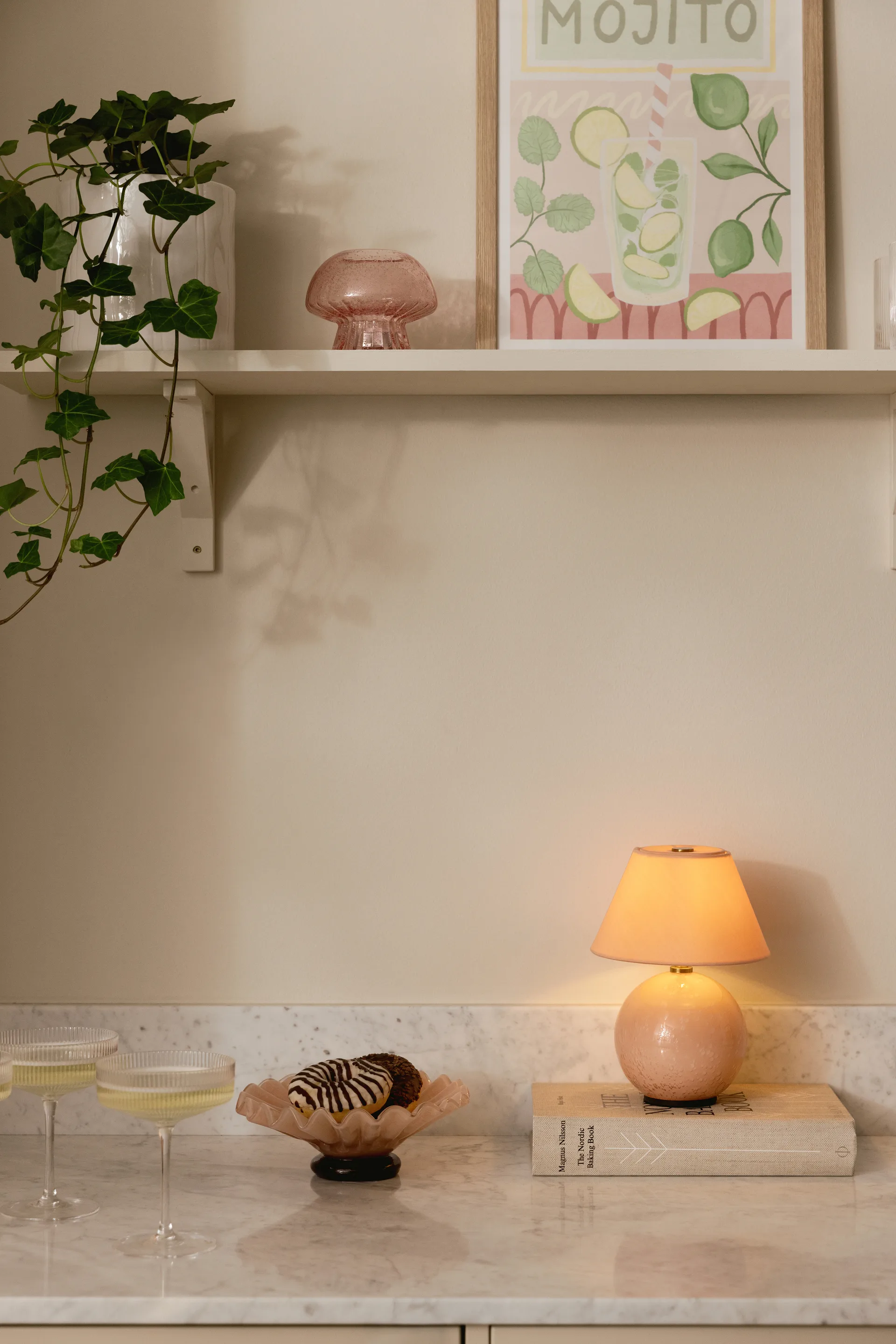 Lampada da tavolo portatile Iris 16, Blush Globen Lighting