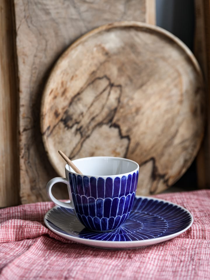 Tazza Selma con motivo a piume blu, 41 cl Götefors Porslin