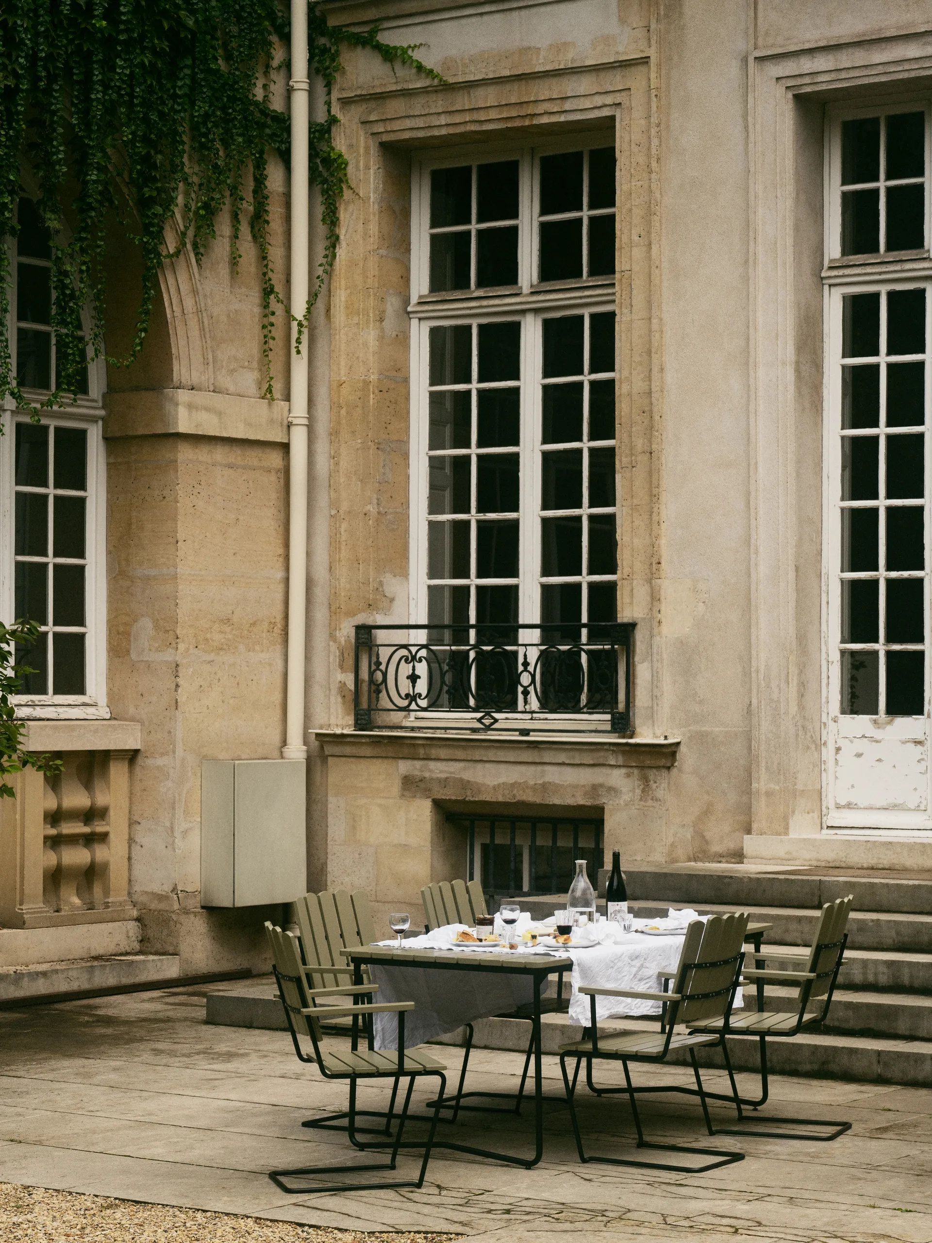 A2 poltrona, Verde chiaro rovere-nero Grythyttan Stålmöbler