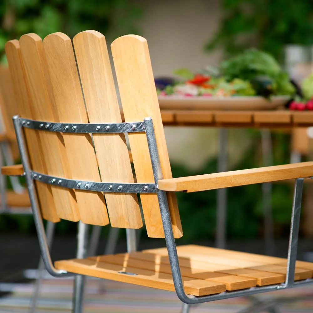 Poltrona A2, Supporto in teak zincato a caldo Grythyttan Stålmöbler