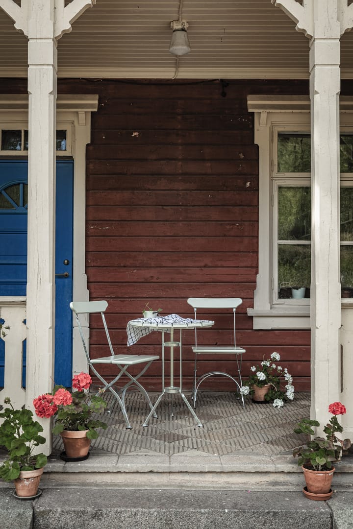 Tavolo a tre piedi Bryggeri - Vernice bianca su quercia zincata a caldo - Grythyttan Stålmöbler