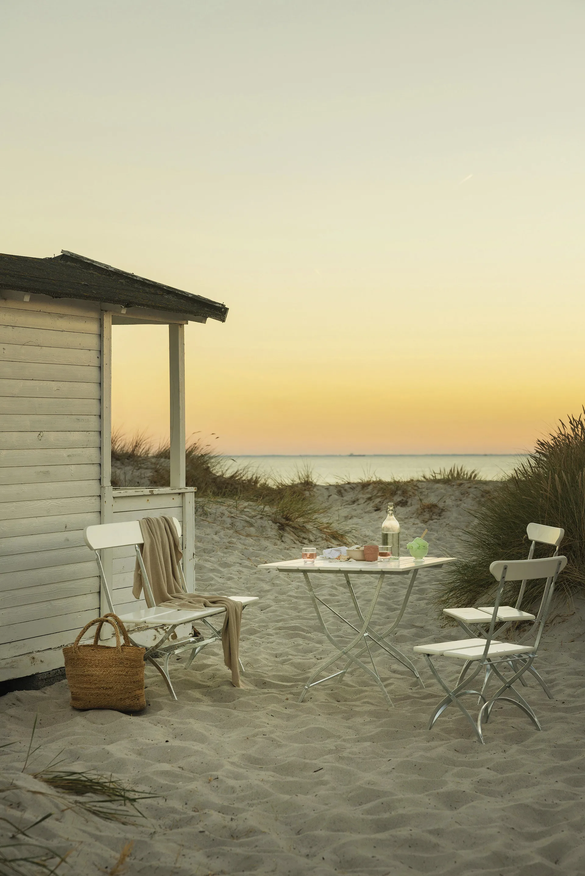 Tavolo Bryggeri, Vernice bianca su quercia zincata a caldo Grythyttan Stålmöbler