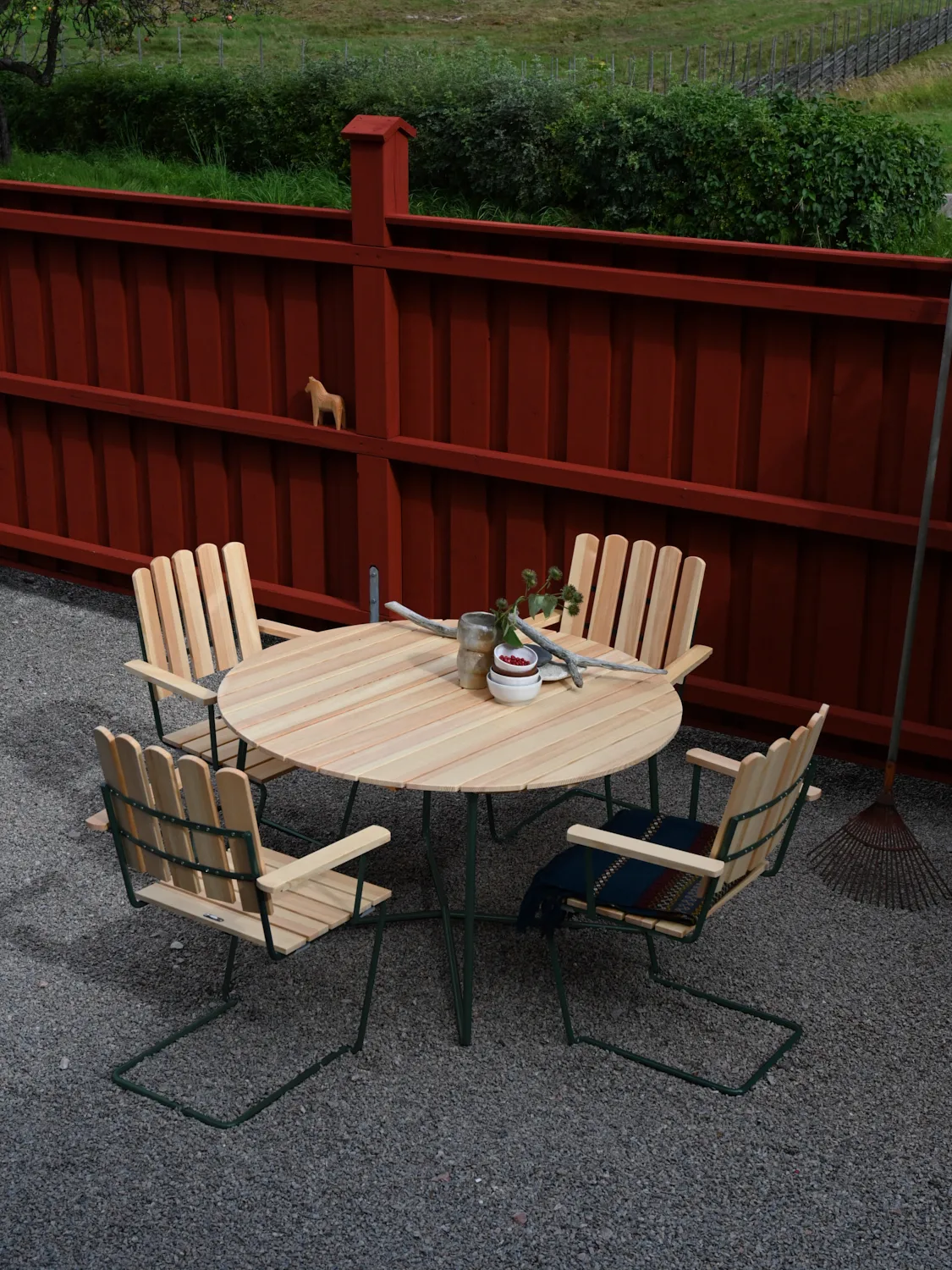 Tavolo da pranzo 9A, Pino oliato-verde, Ø120 cm Grythyttan Stålmöbler