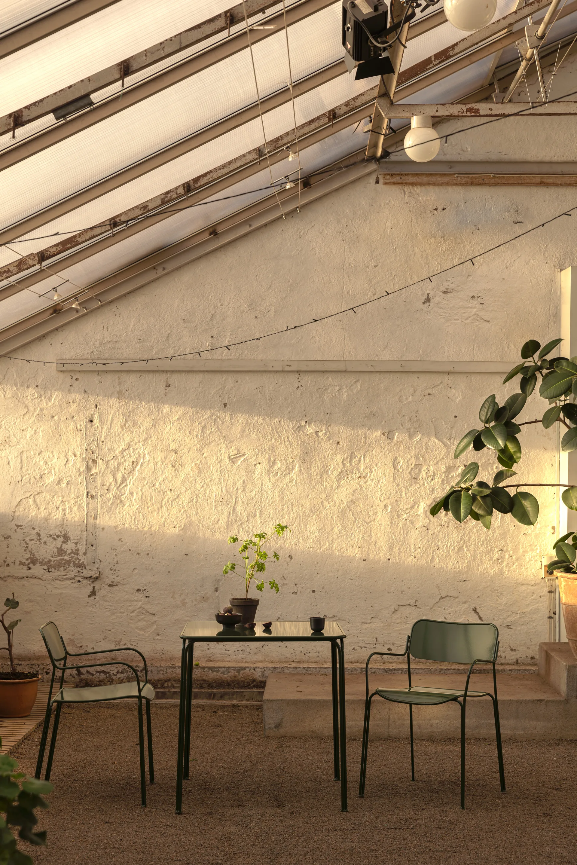 Tavolo Libelle 70x70 cm, Verde Grythyttan Stålmöbler