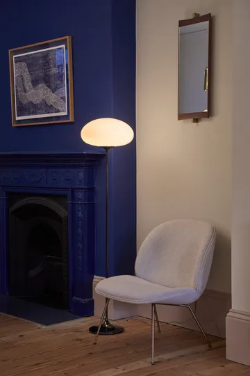 Lampada da pavimento Stemlite - Cromo nero-opalglas, 110 cm - GUBI