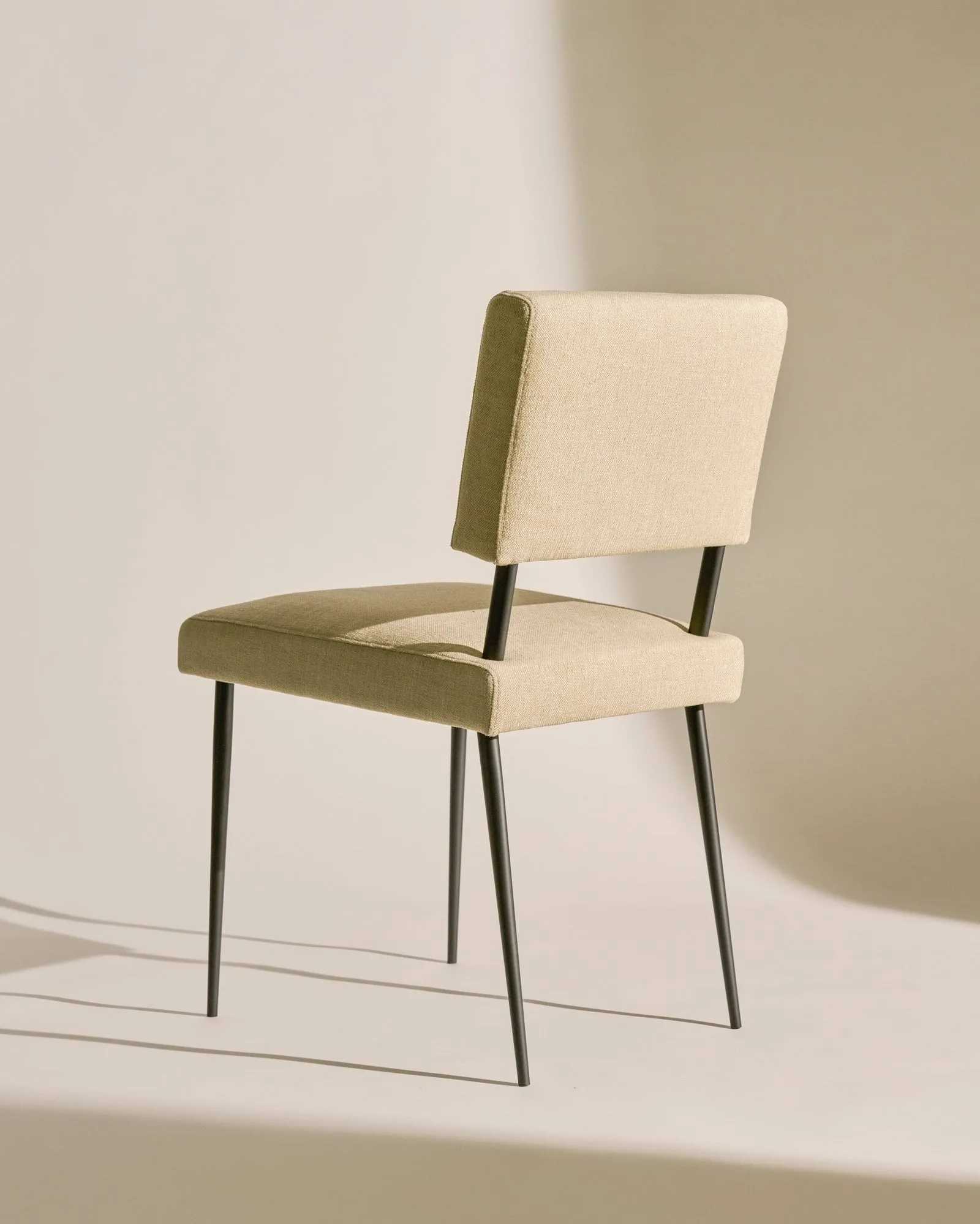 M-Chair sedia, Bonito 075-nero opaco GUBI