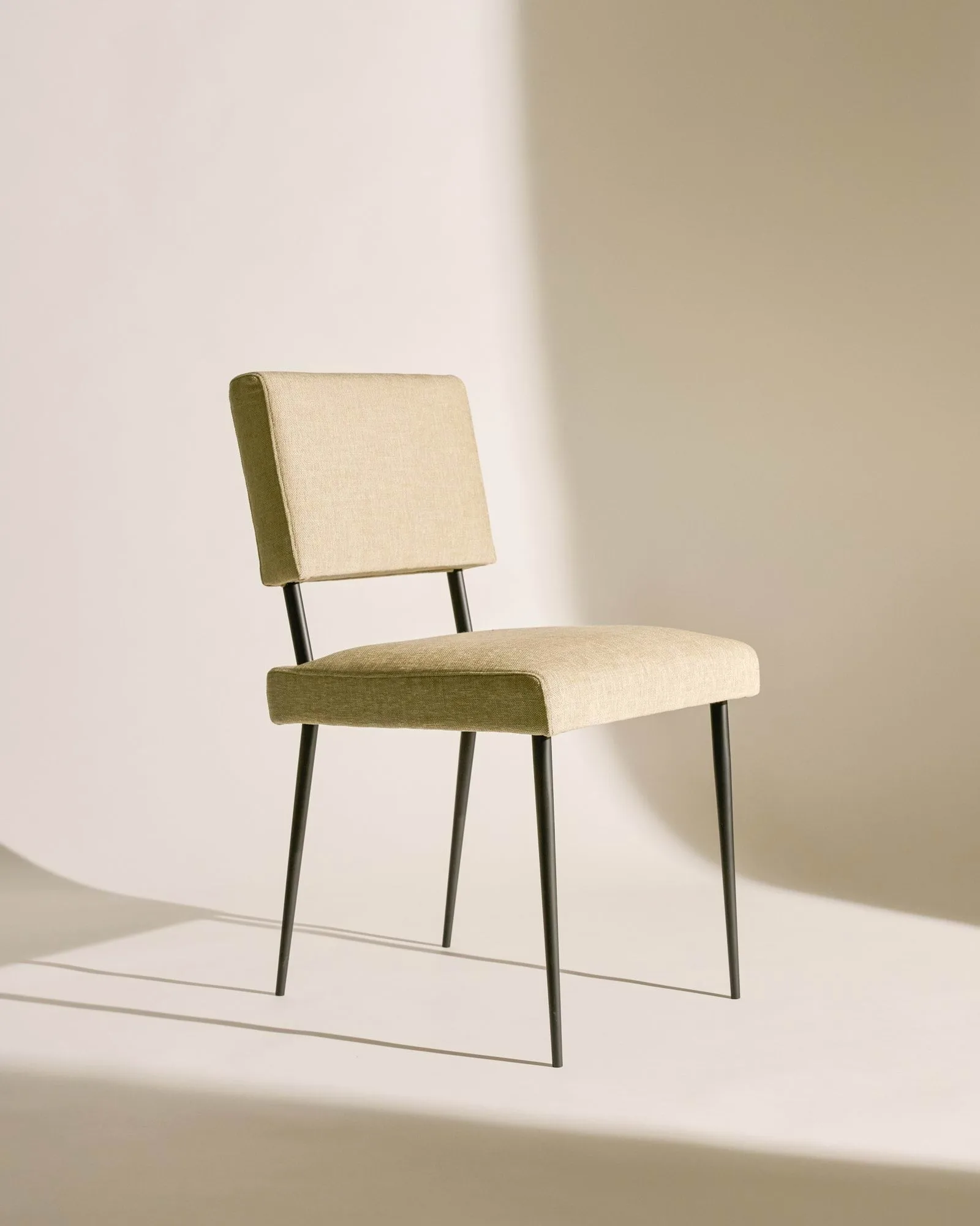 M-Chair sedia, Bonito 075-nero opaco GUBI