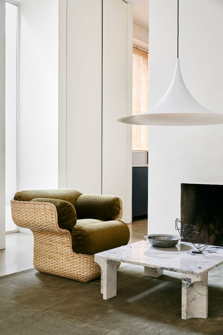Poltrona lounge con rivestimento completo Basket, Mumble Glamour Group 40-rattan GUBI