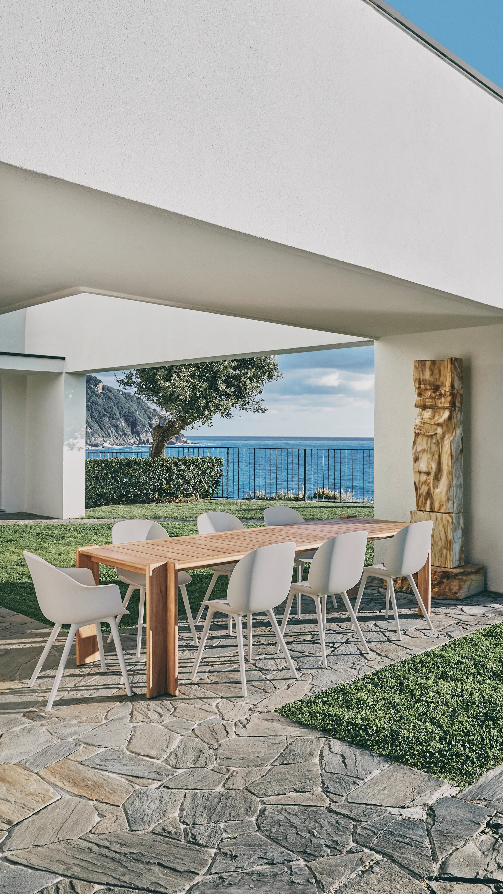 Poltroncina Bat Dining Outdoor, Alabaster white GUBI