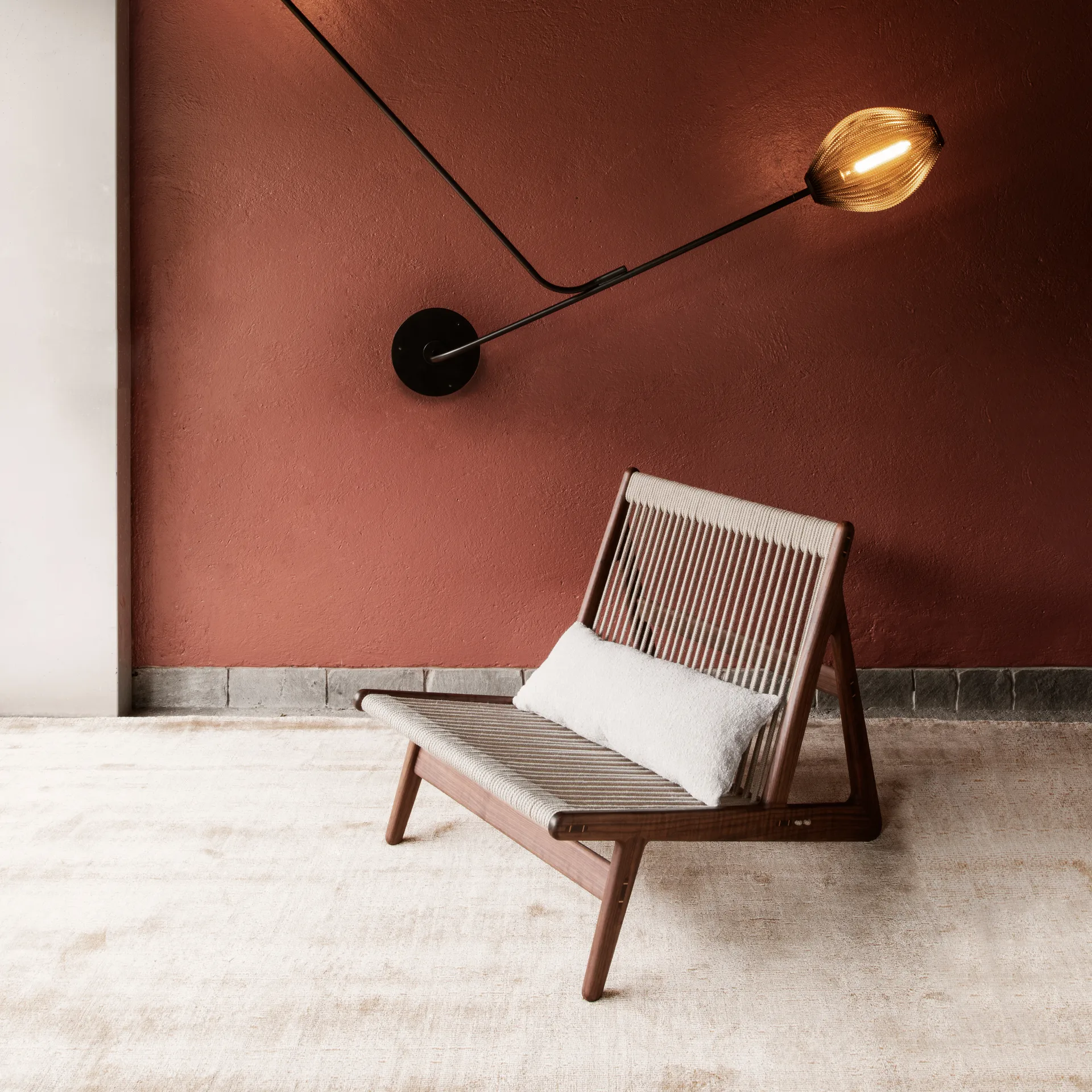 Sedia da salotto MR01 Initial, Noce oliato GUBI