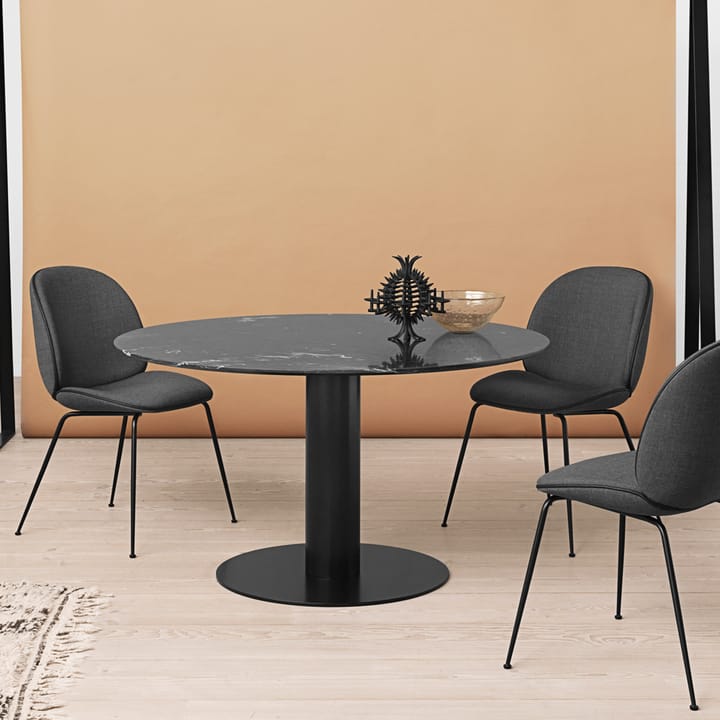 Tavolo da pranzo Gubi 2.0 - rovere Ø 130 cm, base nera - GUBI