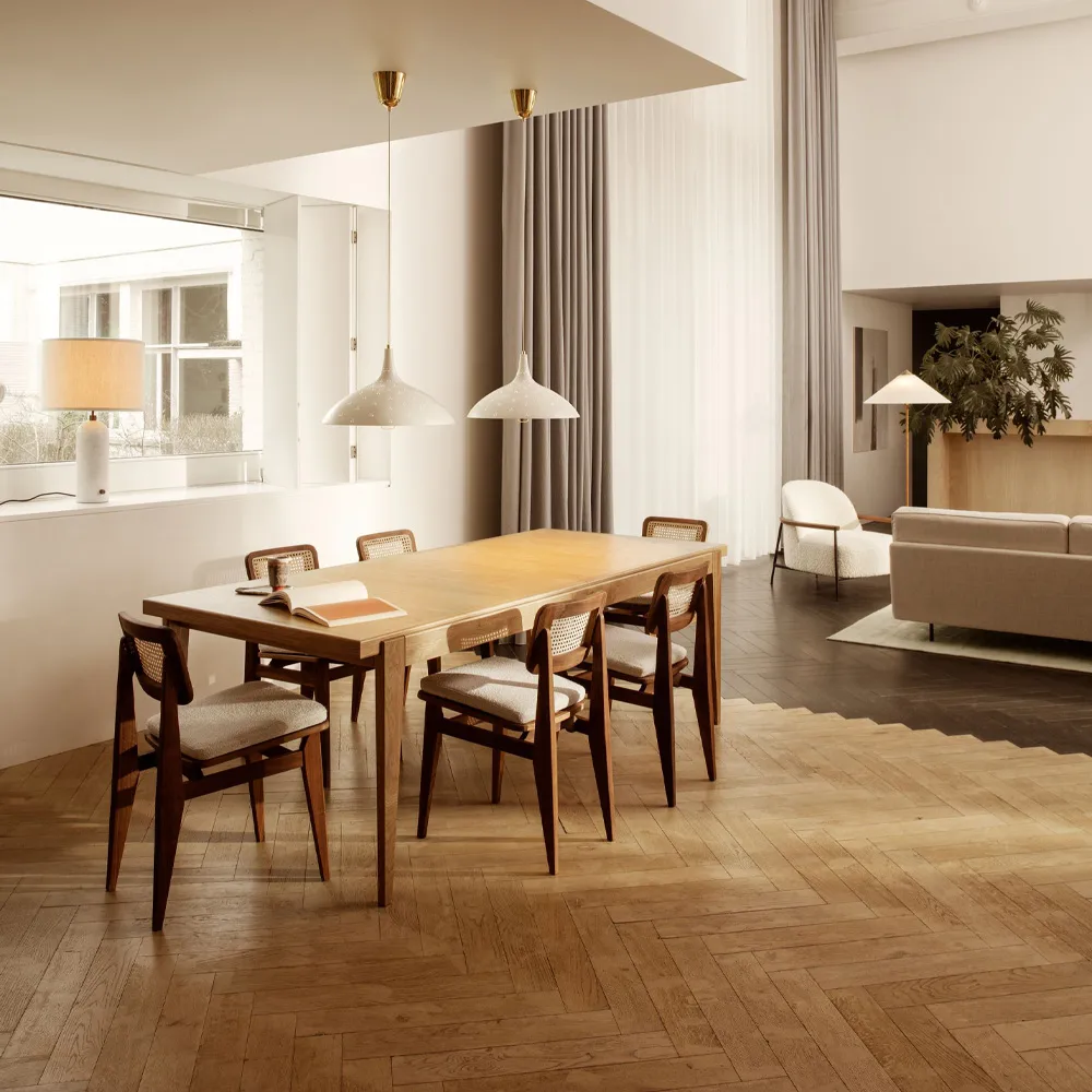 Tavolo da pranzo S-table, rovere laccato opaco, estensibile GUBI