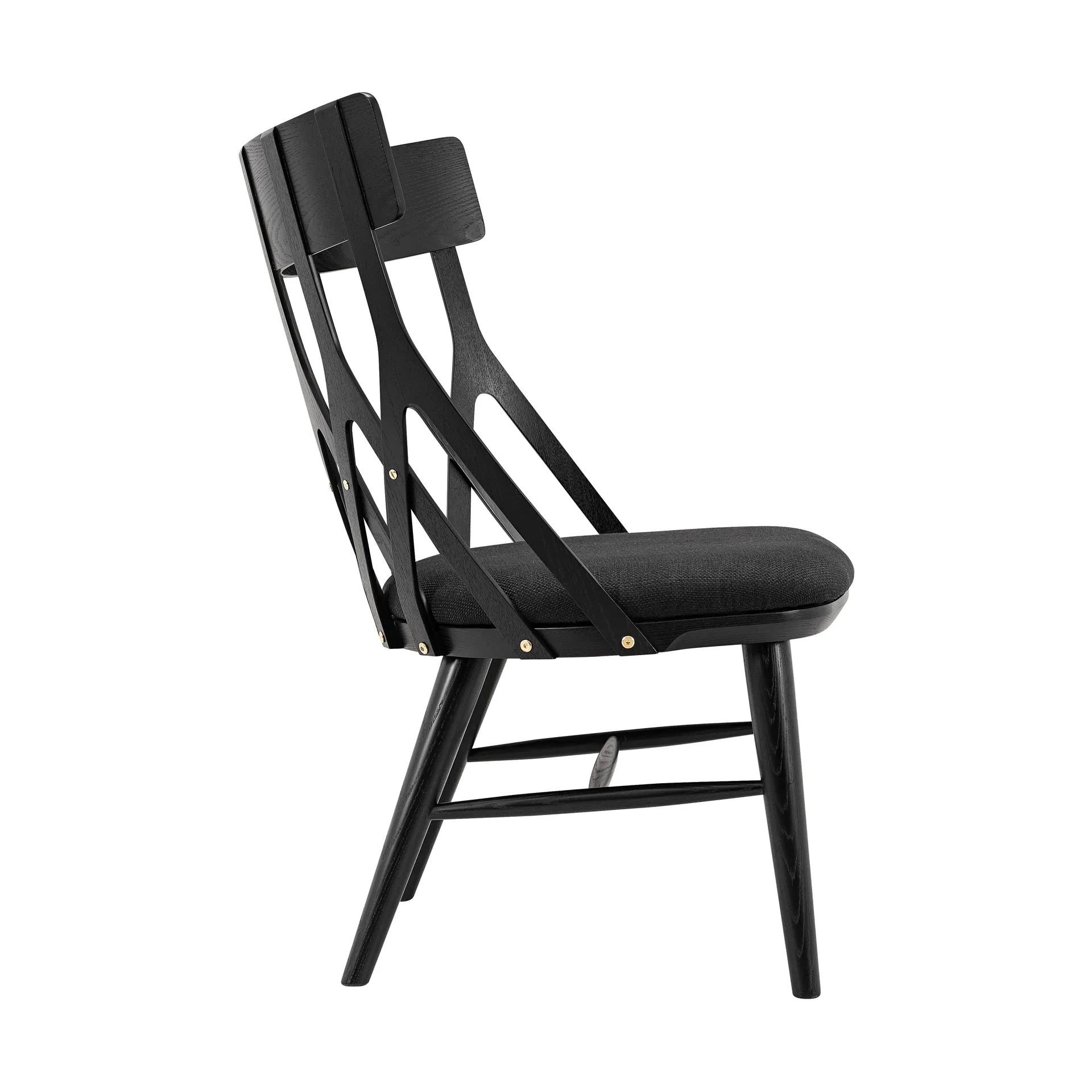Sedia lounge Y5, Rovere tinto scuro, cuscino nero Hans K