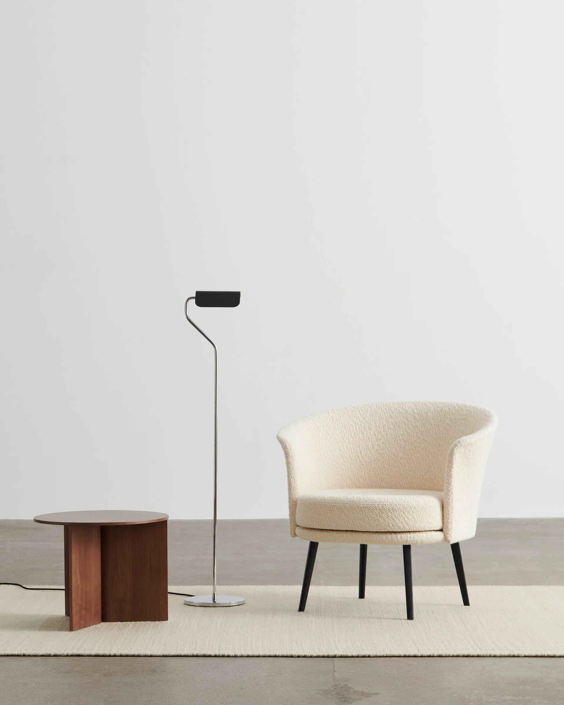Apex lampada da terra, Iron black HAY