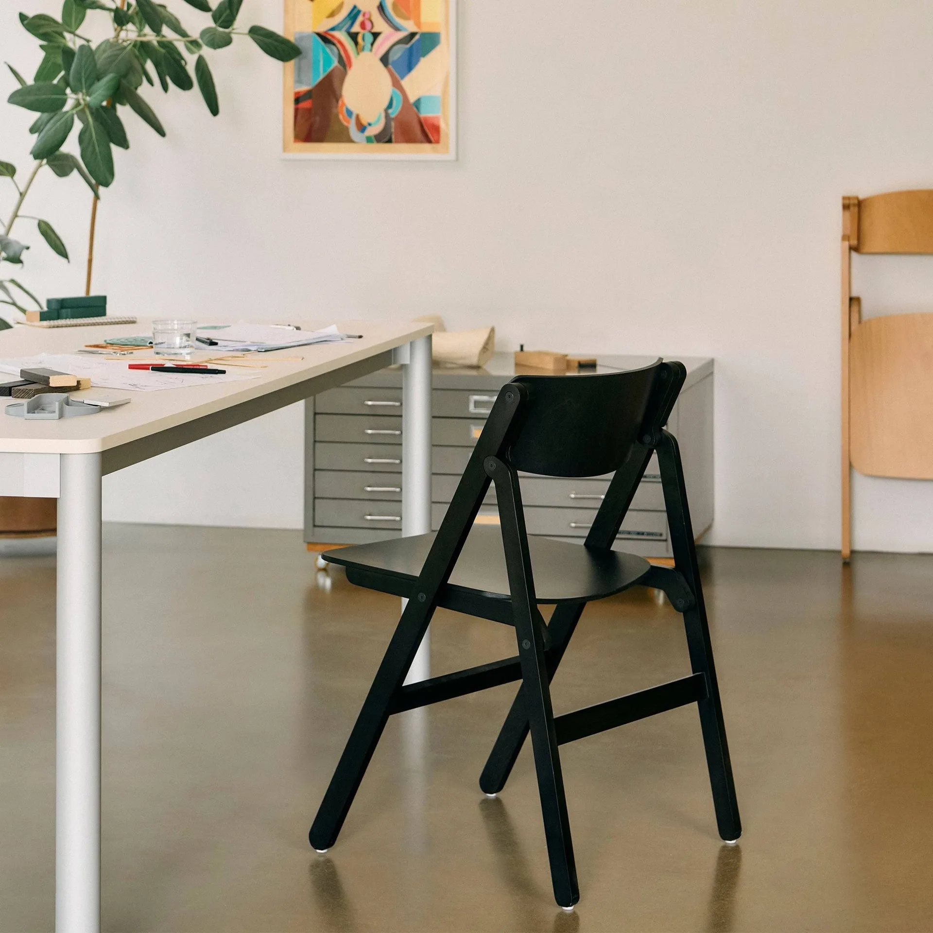 Backflip Chair sedia, Anthracite faggio laccato HAY