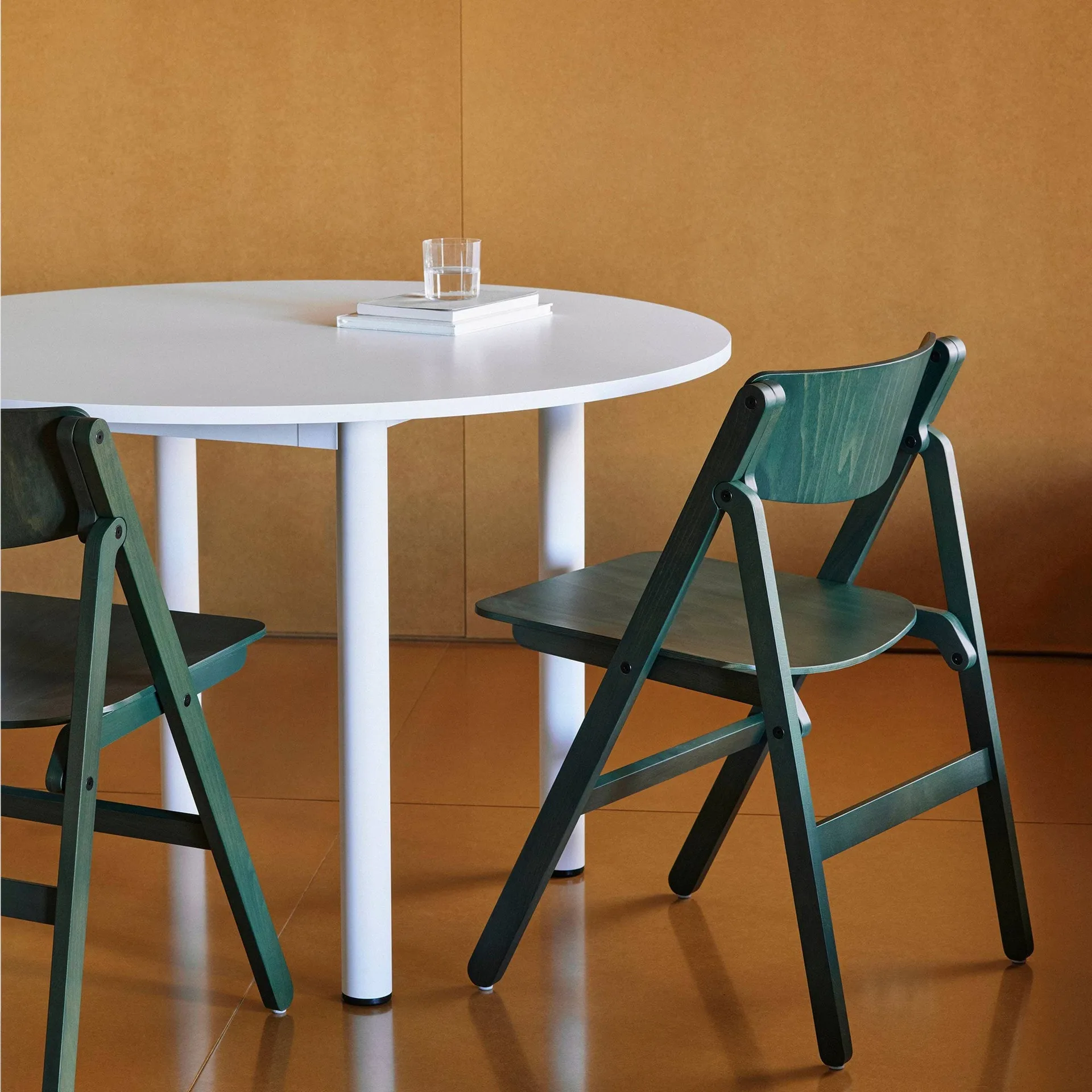 Backflip Chair sedia, Cedar green faggio laccato HAY