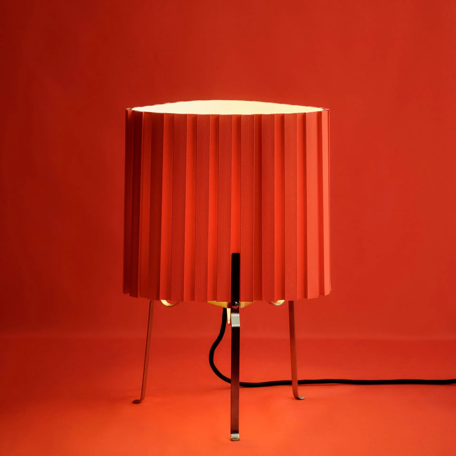 Canelé lampada da tavolo, Tomato' red HAY