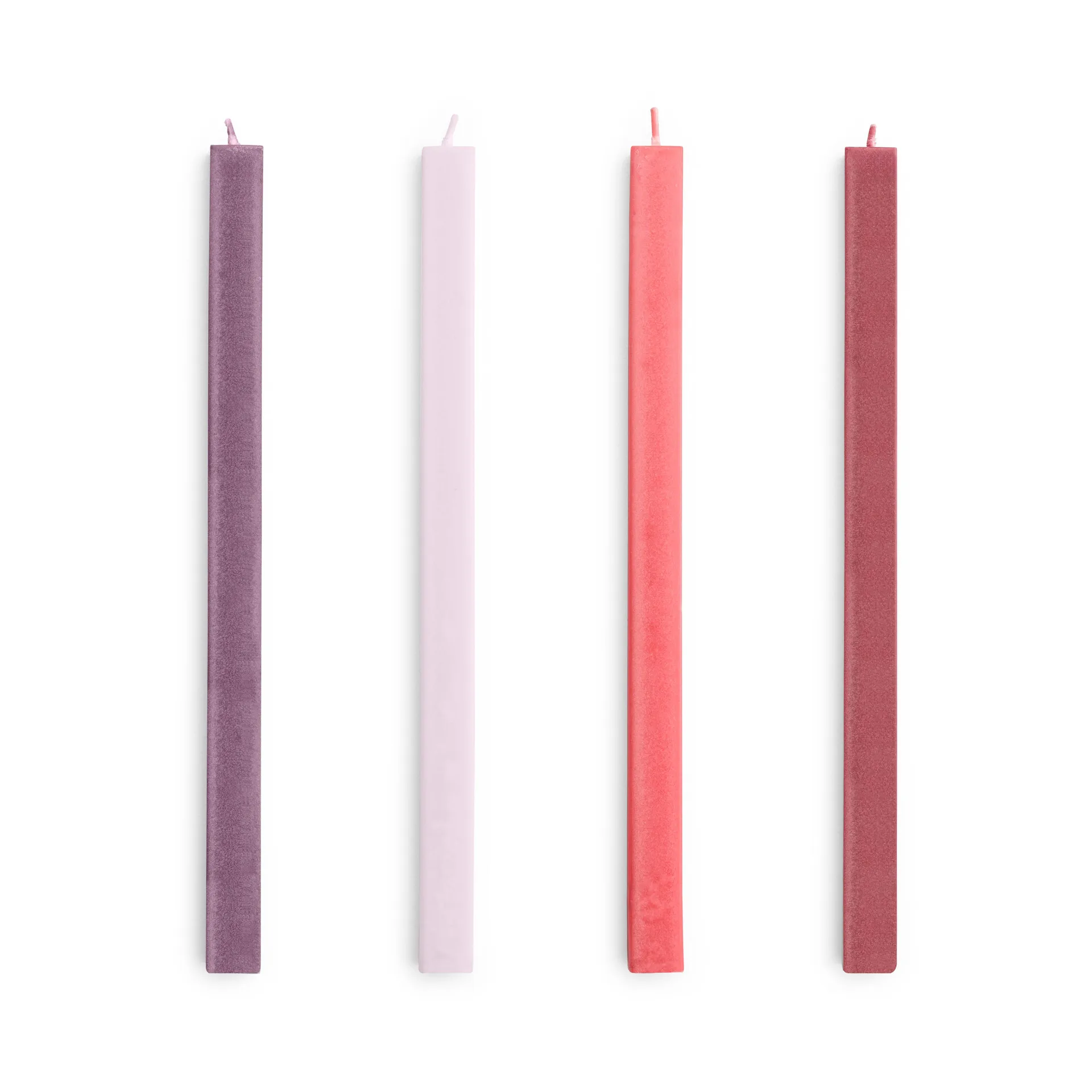 Confezione da 4 candele miste Square Candle, Reds-bordeaux HAY