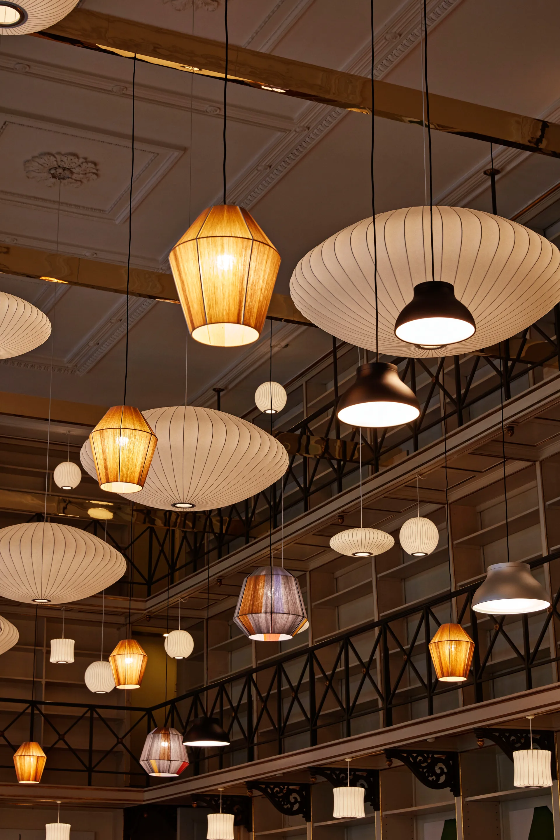 Lampada a sospensione Nelson Bubble Saucer L, Bianco sporco HAY