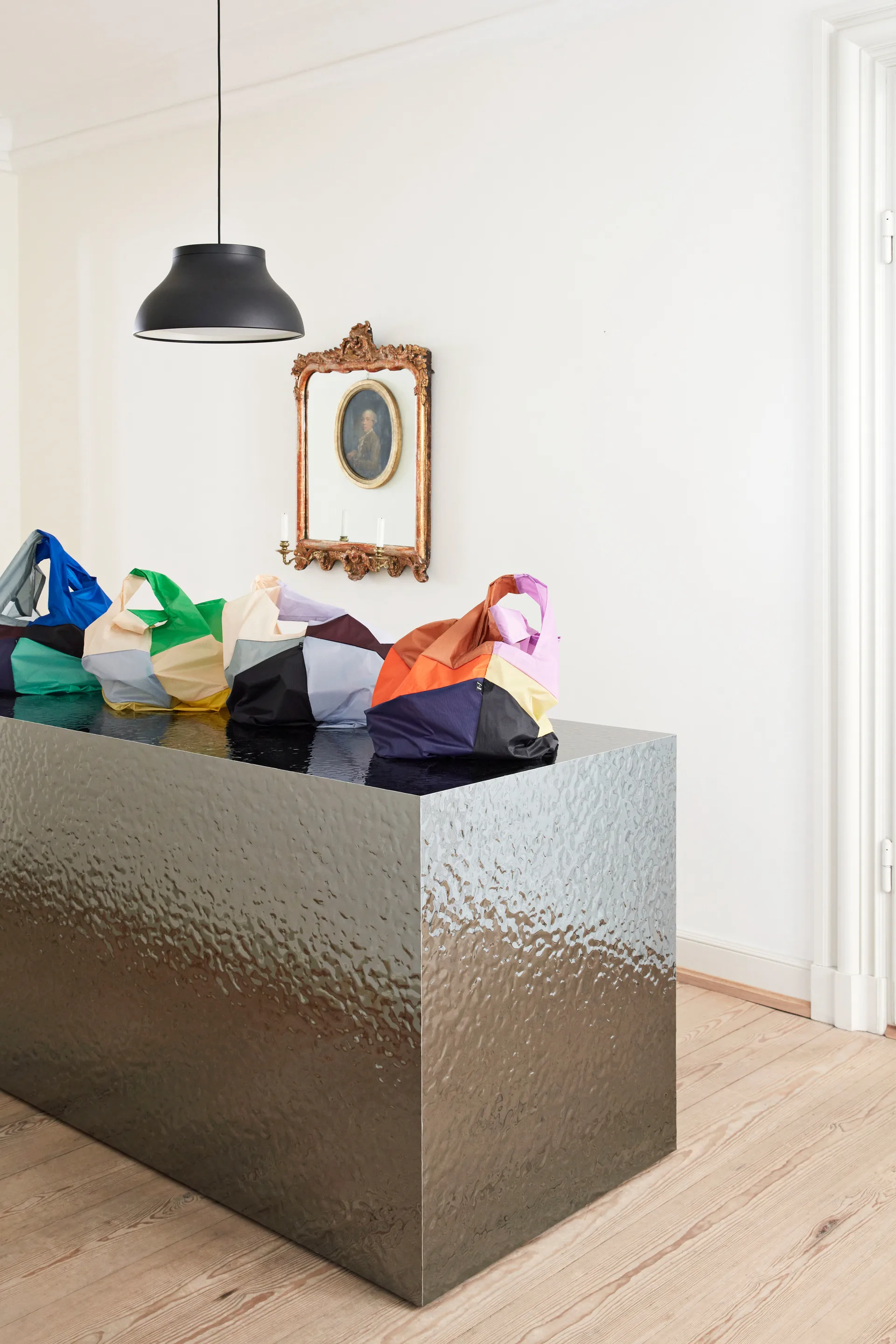 Lampada a sospensione PC M Ø 40 cm, Soft black HAY