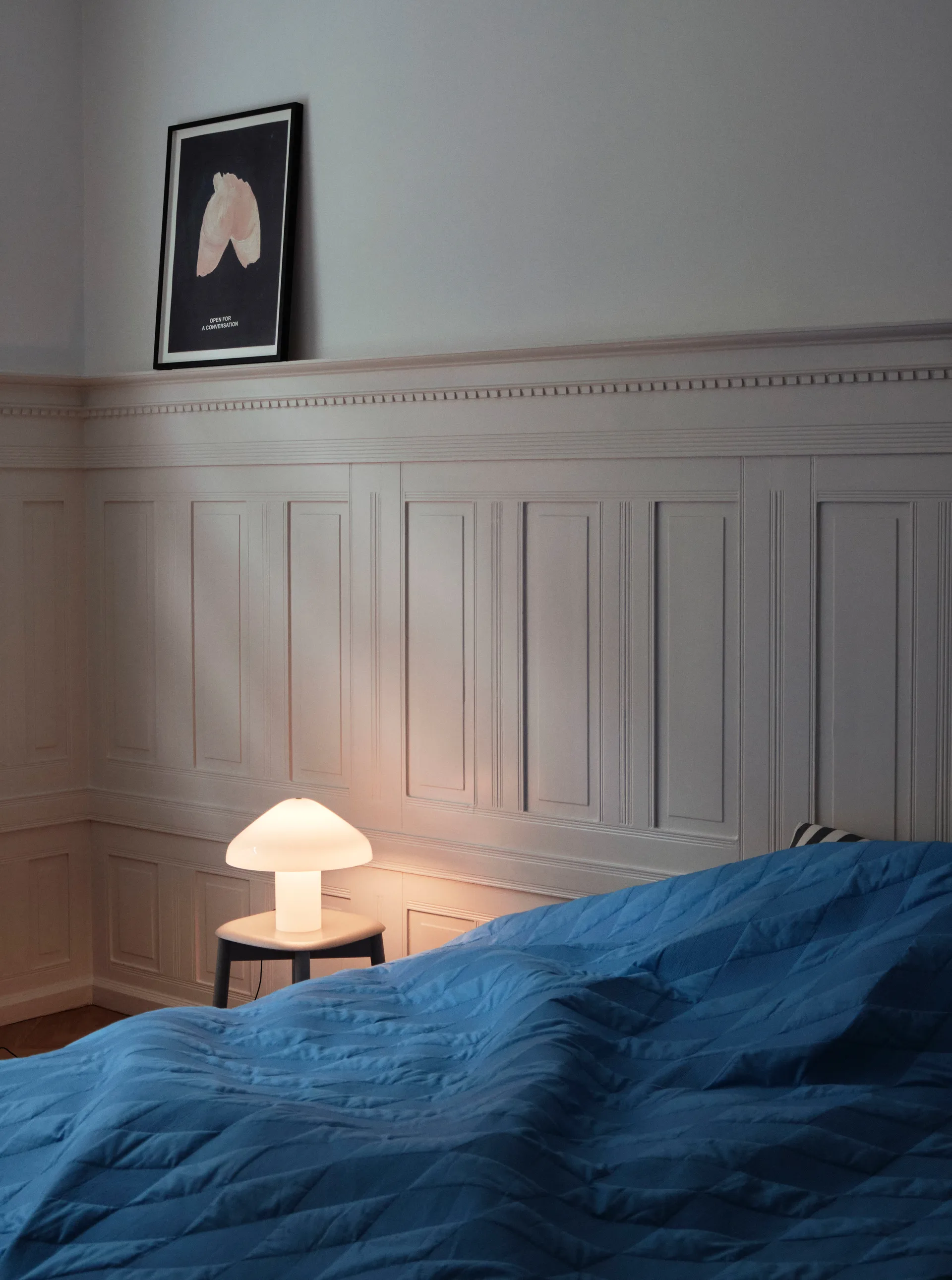 Lampada da tavolo Pao in vetro Ø 35 cm, Vetro opalino bianco HAY