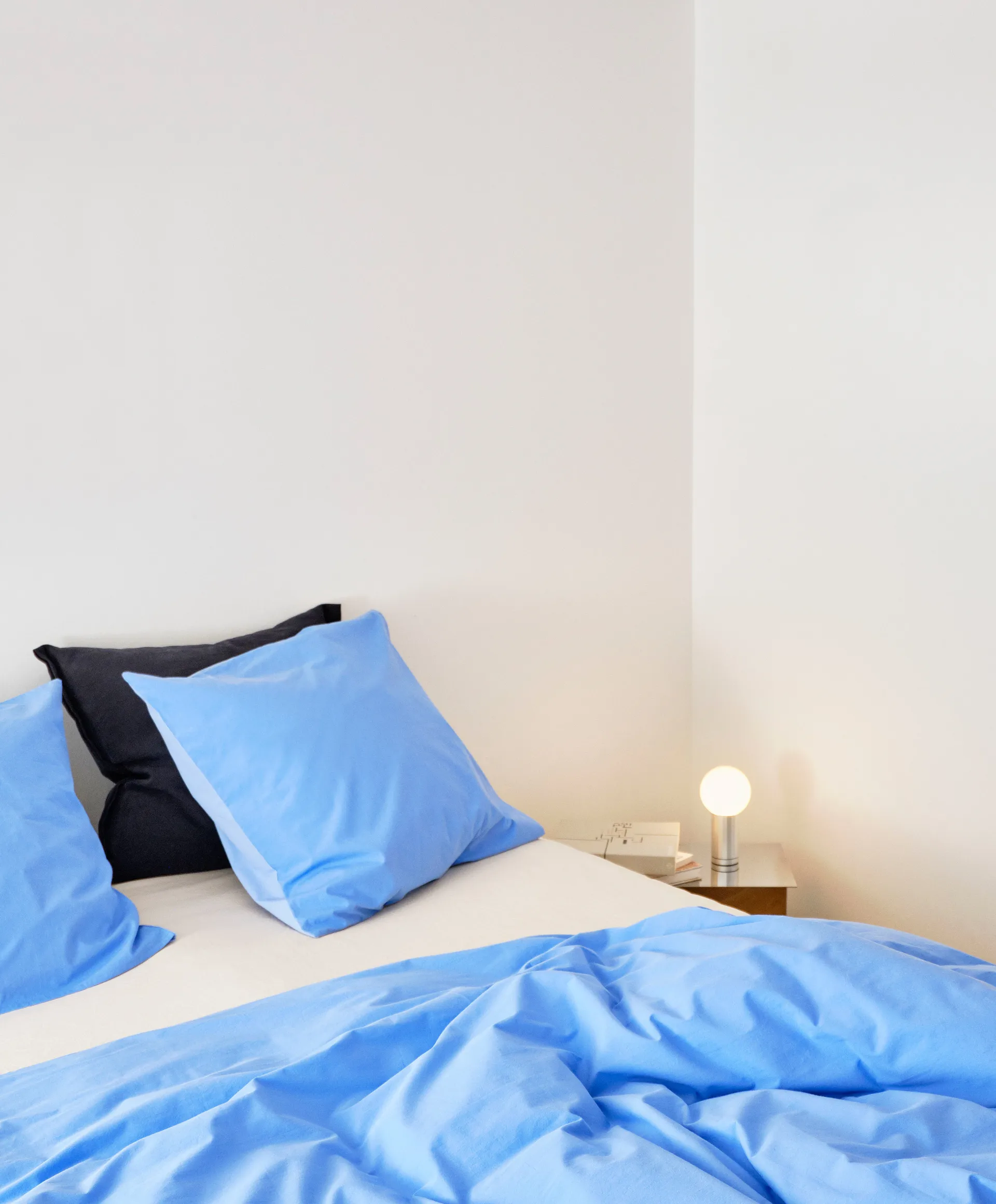 Lampada da tavolo Turn On, Alluminio HAY