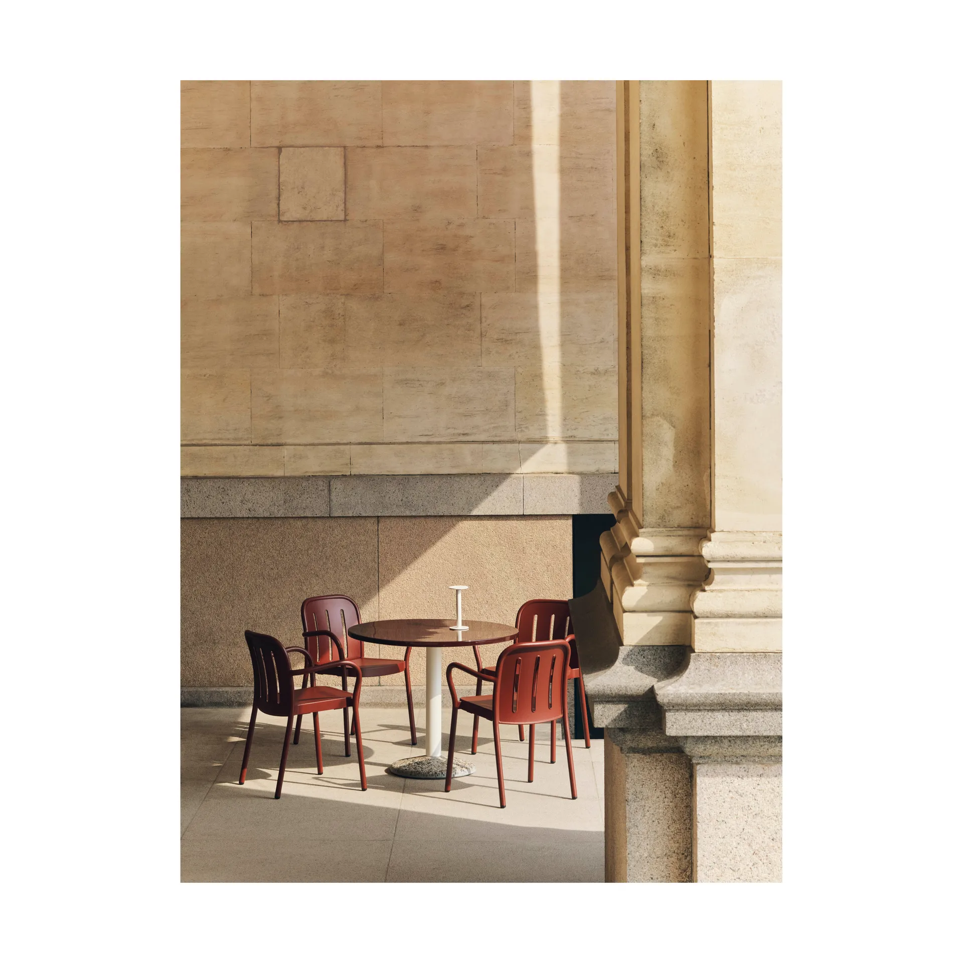 Lampada portatile Host, Bianco crema, 22 cm HAY